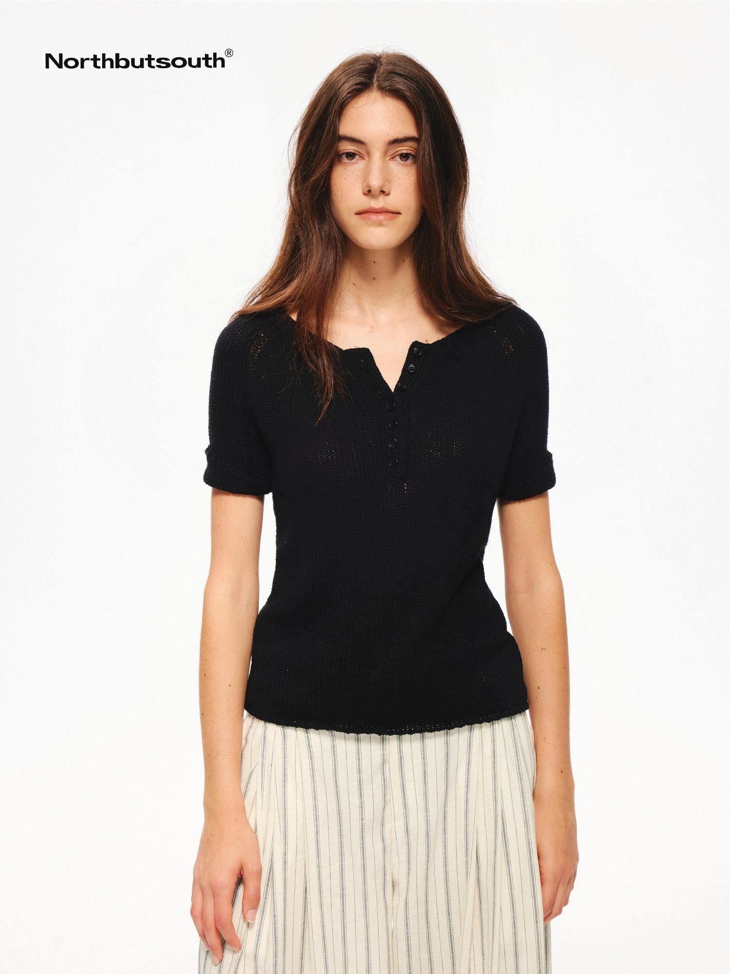 Northbutsouth Four Tone Multi Button Turnback Knit Women&