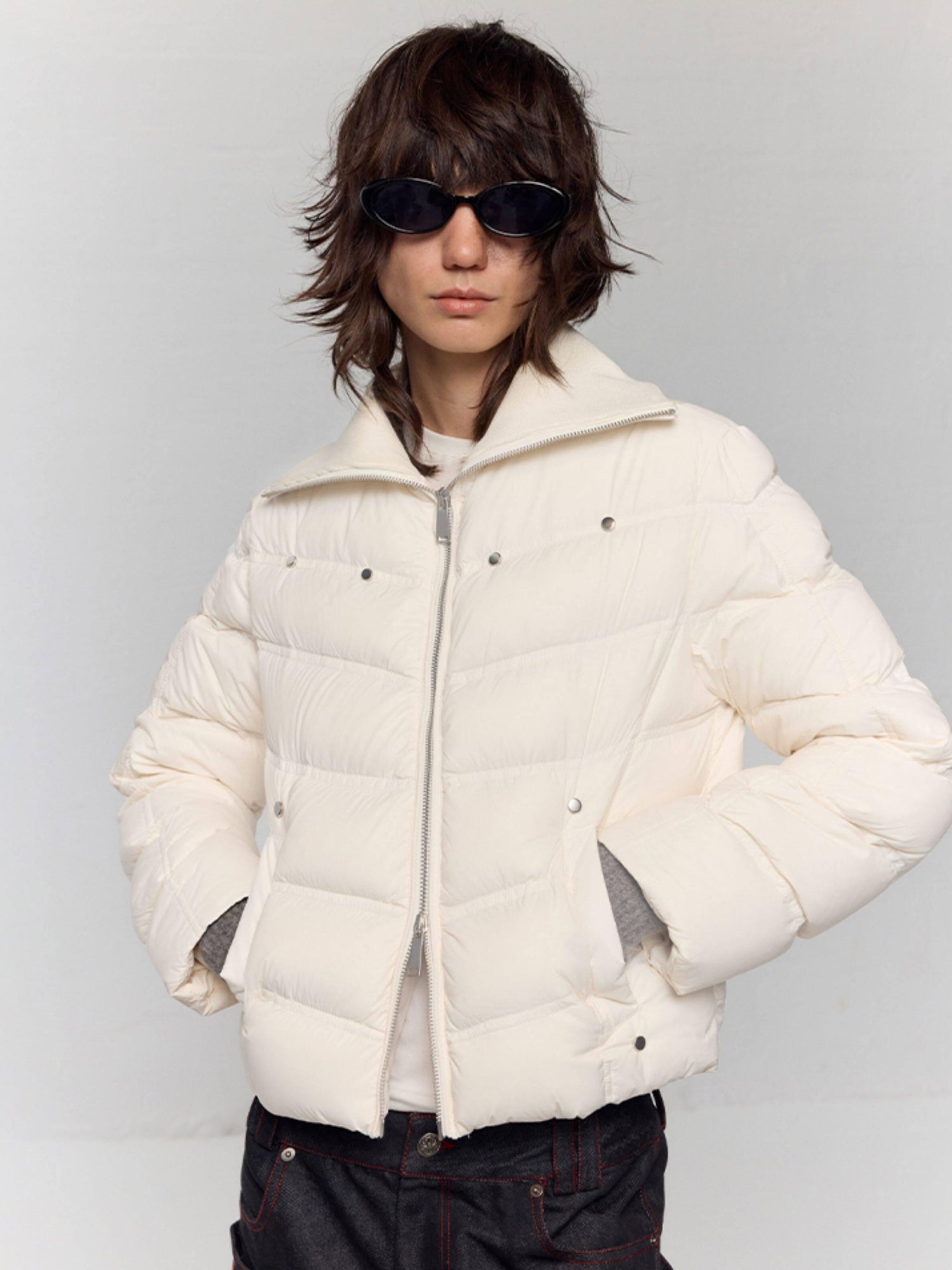 RUN TO THE FUTURE 90% White Duck Down Warm Short Straight Retro Cream Nylon Zipper Down Jackets