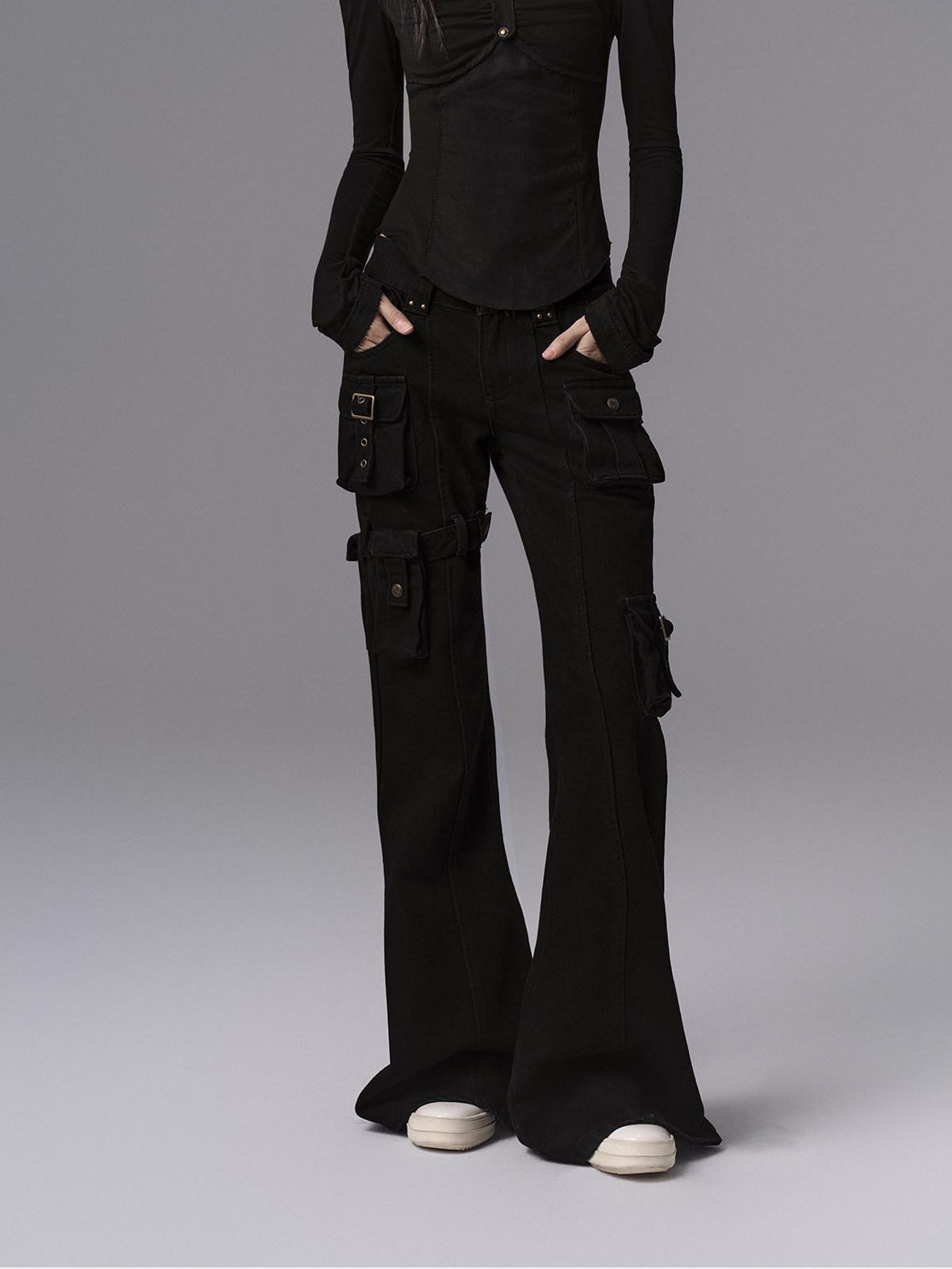 Low pixel Dark Gothic Flared Mid Rise Pocketed Cotton Zip Fly Women Black Cargo Pants