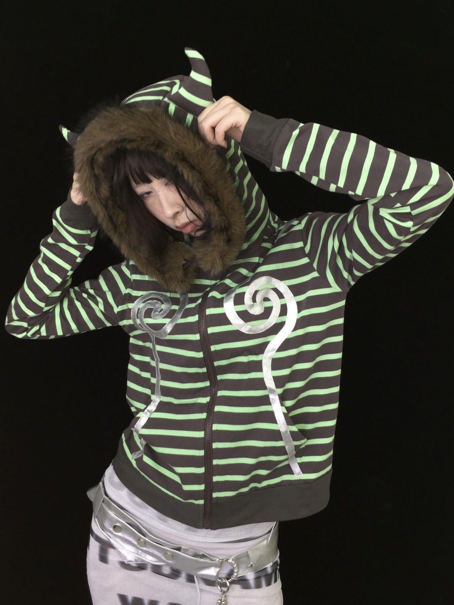 Ttsunami Silver Swirl Striped Fur Collar Zipper Slim Women&