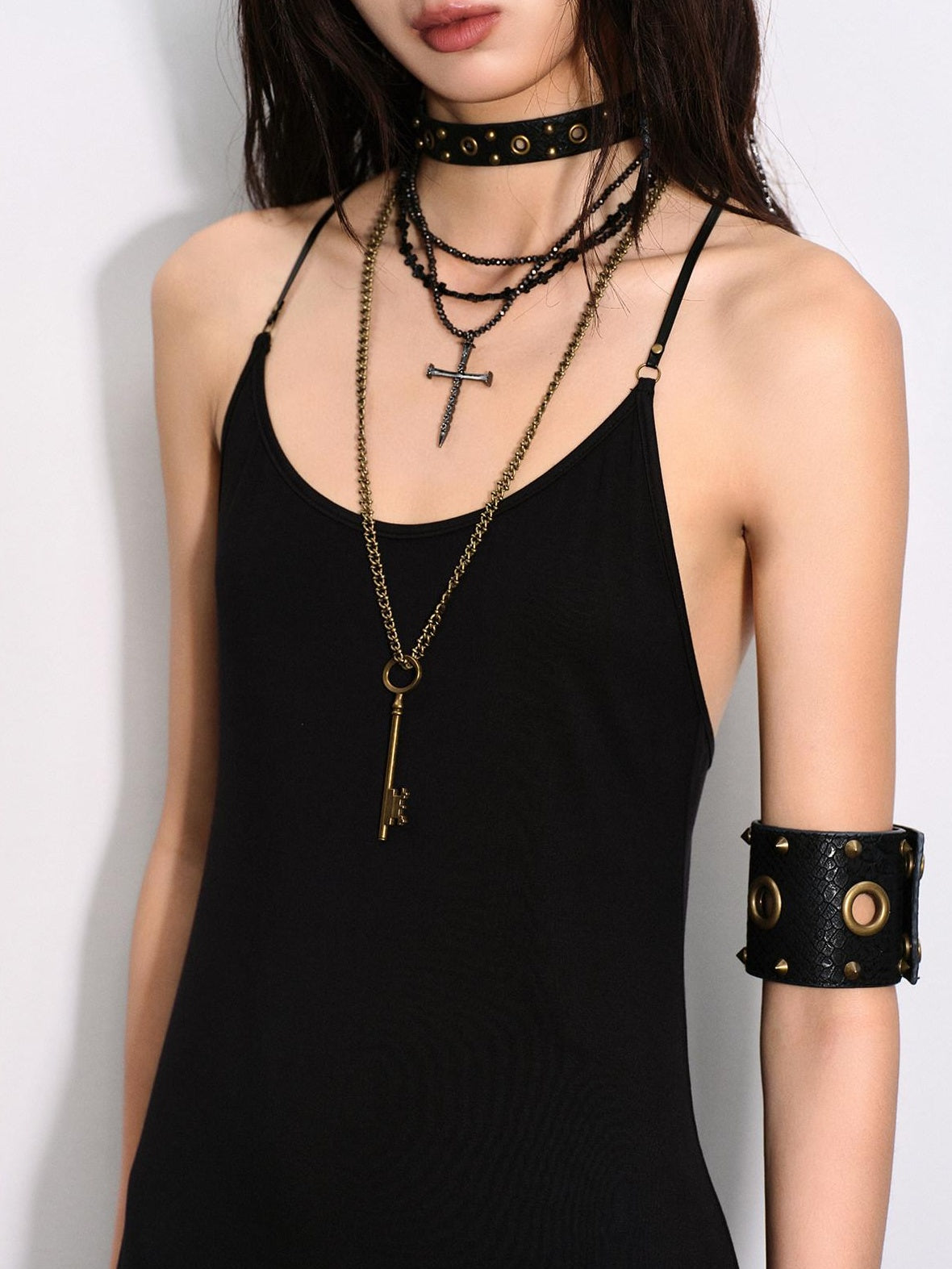 Low pixel Soft Bamboo Fiber Stretch Spaghetti Strap Pullover Black Midi Dresses