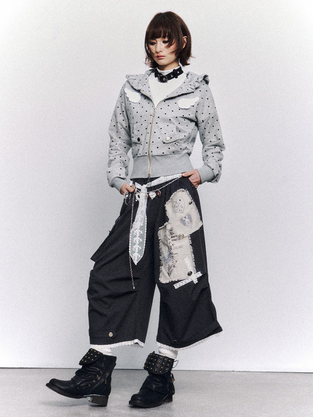 Frustration Garden Dark Gray Vintage Lace Print Applique Women&