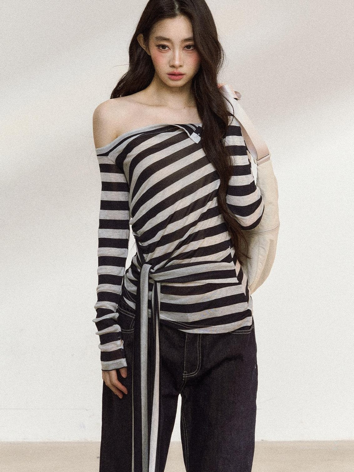 7Shiftin Black White Striped Asymmetric Tie Shoulder Women&