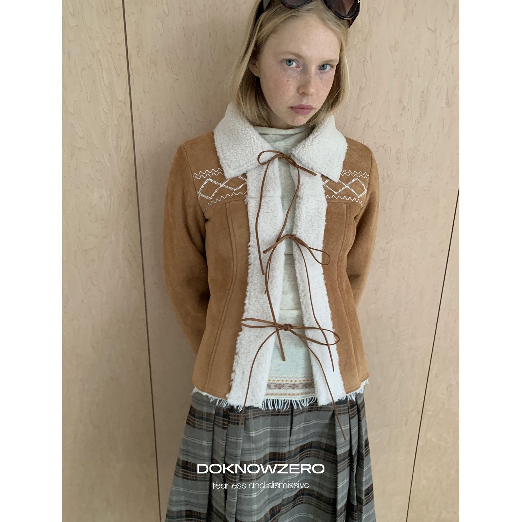 DKZ_OFFICIAL_Camel_Embroidered_Tie_Front_Vintage_Women&