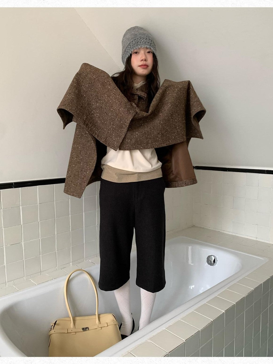Dorydory Relaxed Asymmetrical Bow Women&