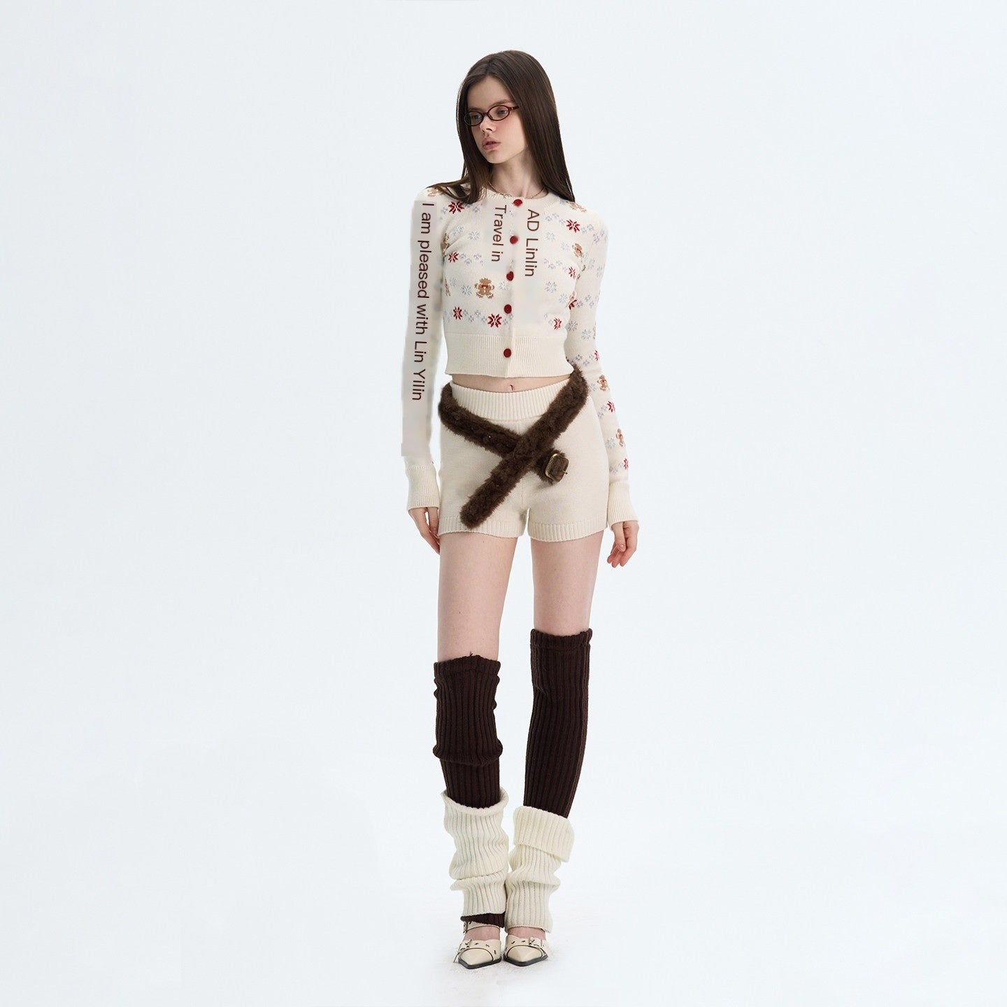 The NeverMore Cashmere Blend Bear Jacquard Cute Slim Cropped Crewneck Knitwear Cardigans