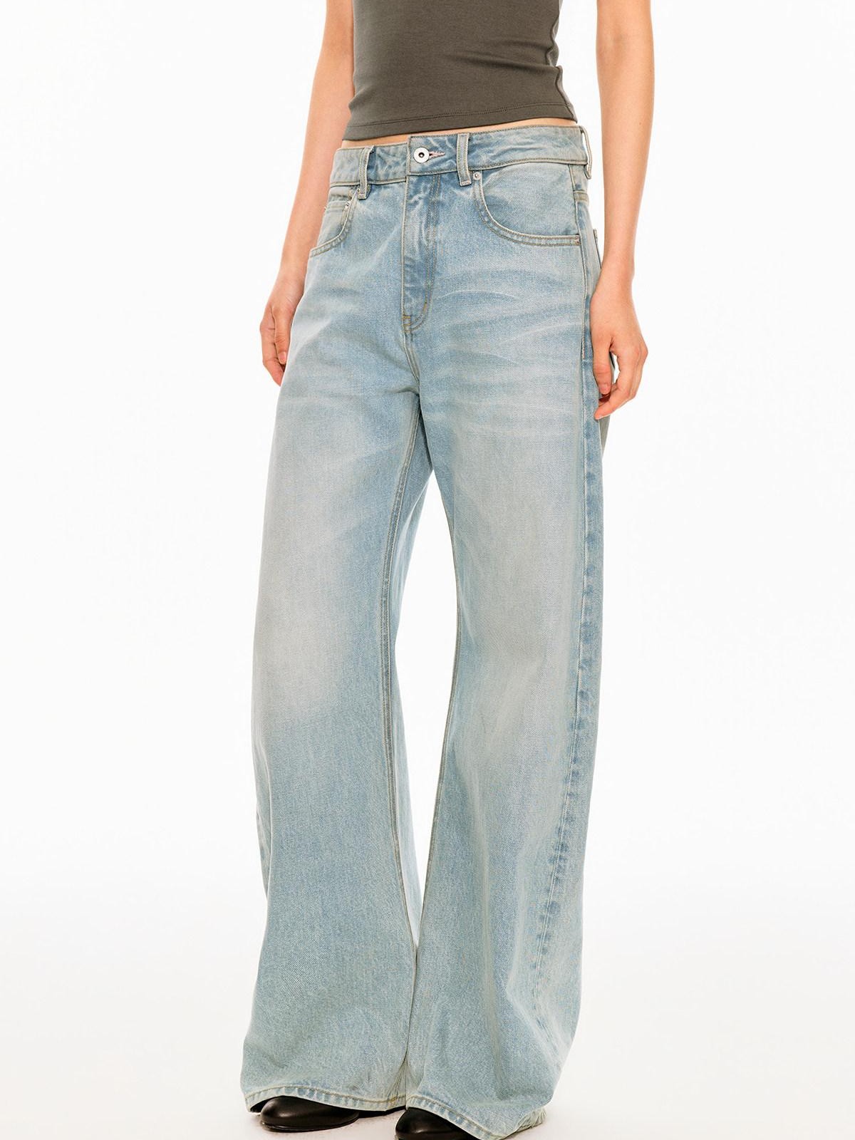 Northbutsouth Light Wash Curved Leg Relaxed Mid Rise Women&