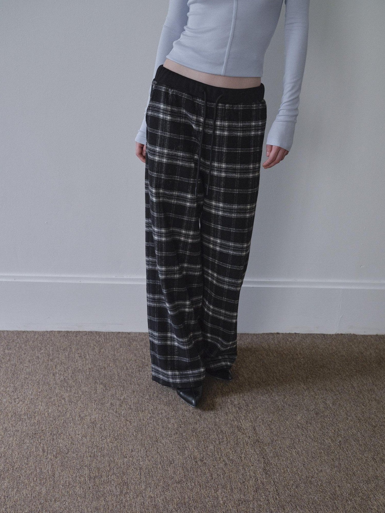 DKZ OFFICIAL Black Plaid Pockets Women&