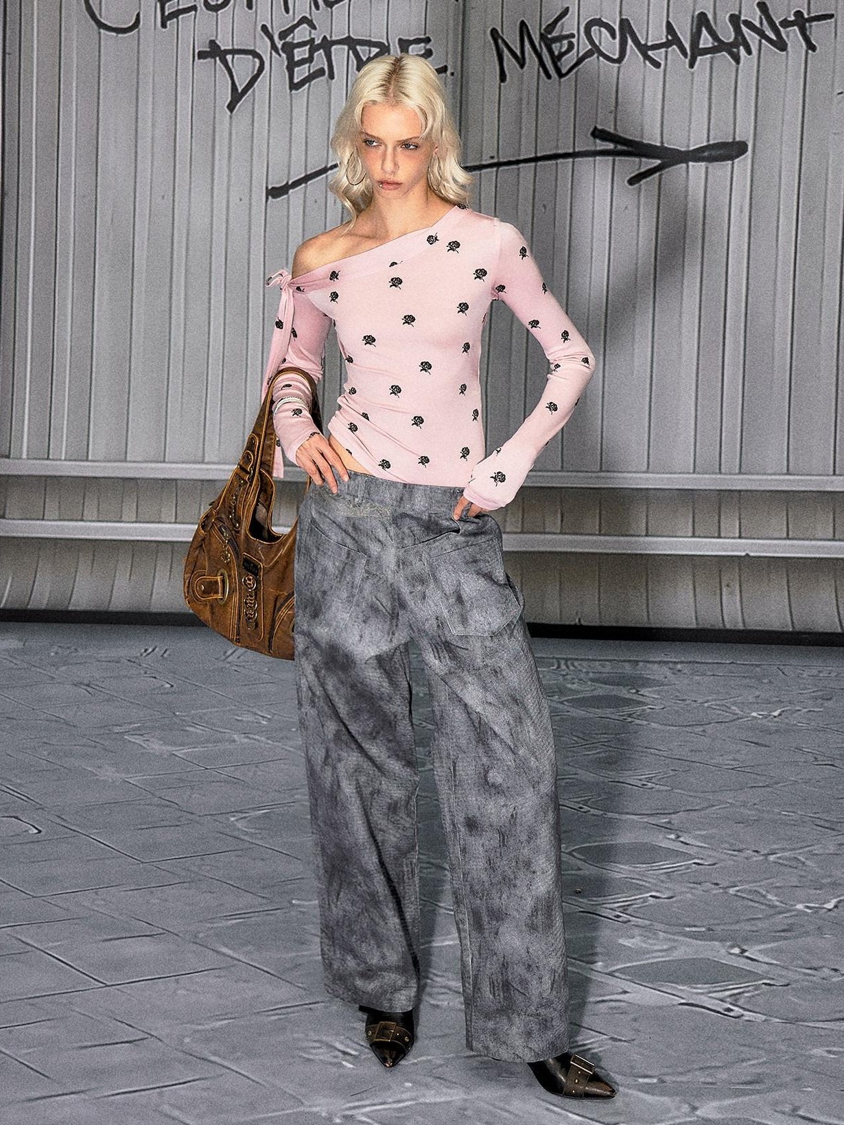 The NeverMore Soft Casual Slim Fit Pink Rose Floral Lyocell Women Long Sleeve Crop Tops