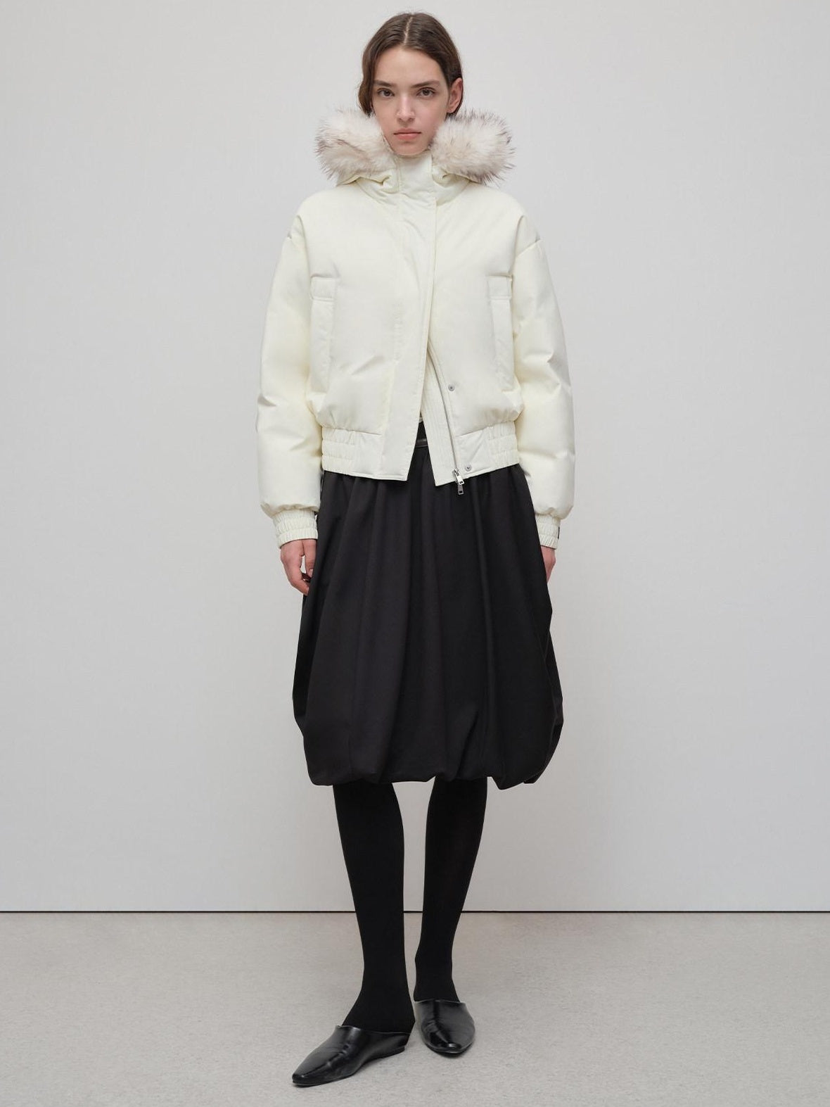 RUN TO THE FUTURE 90 Percent White Duck Down Short Straight Women Detachable Hood Fur Down Jackets