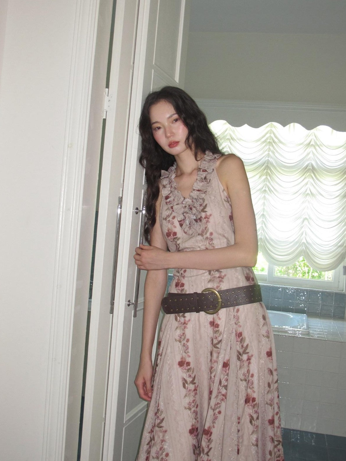 9rotic Floral Embroidered V-neck Ruffle Cinched Waist Tie Women&