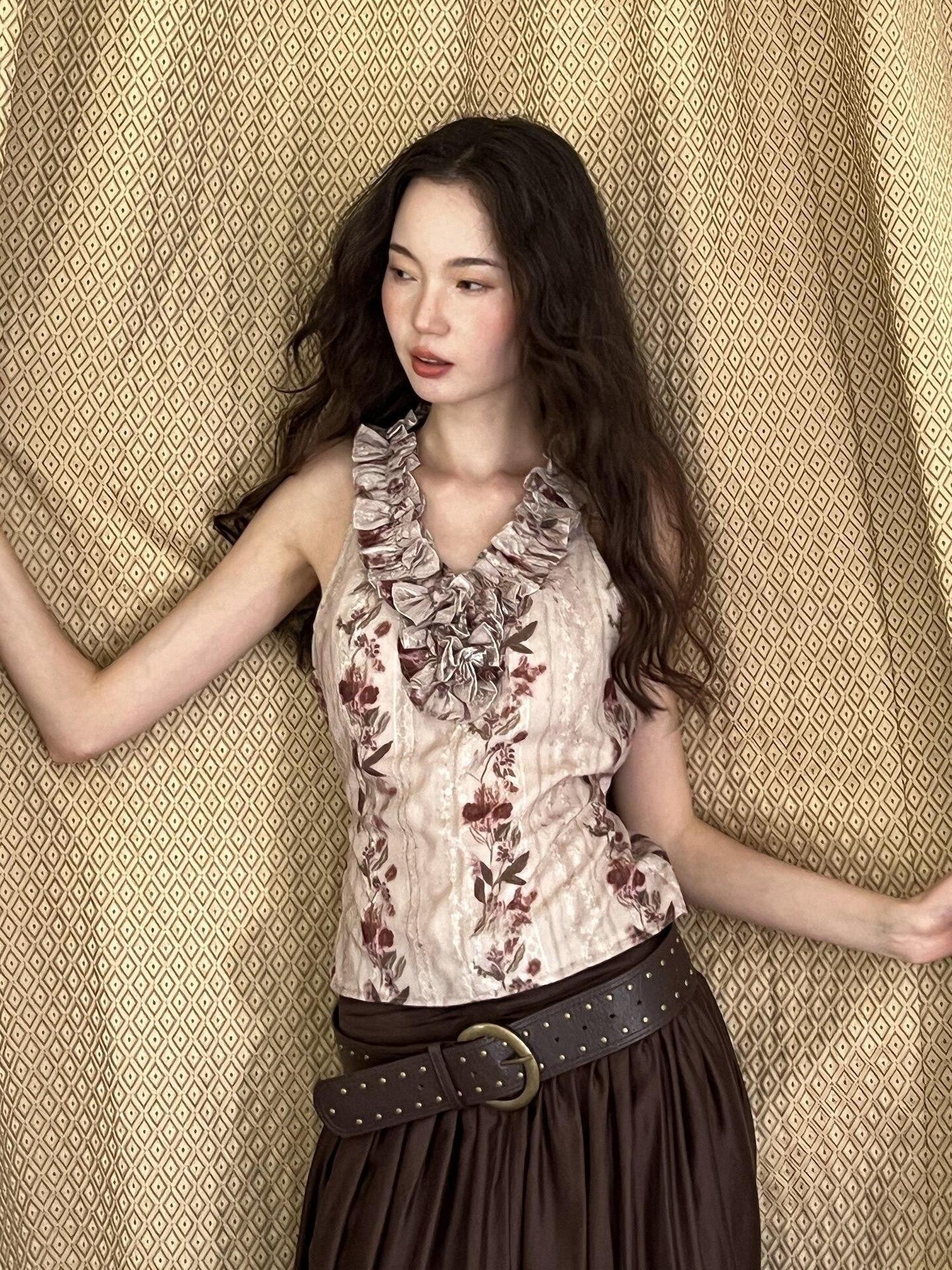 9rotic Floral Embroidered V-neck Ruffle Cinched Waist Tie Women&