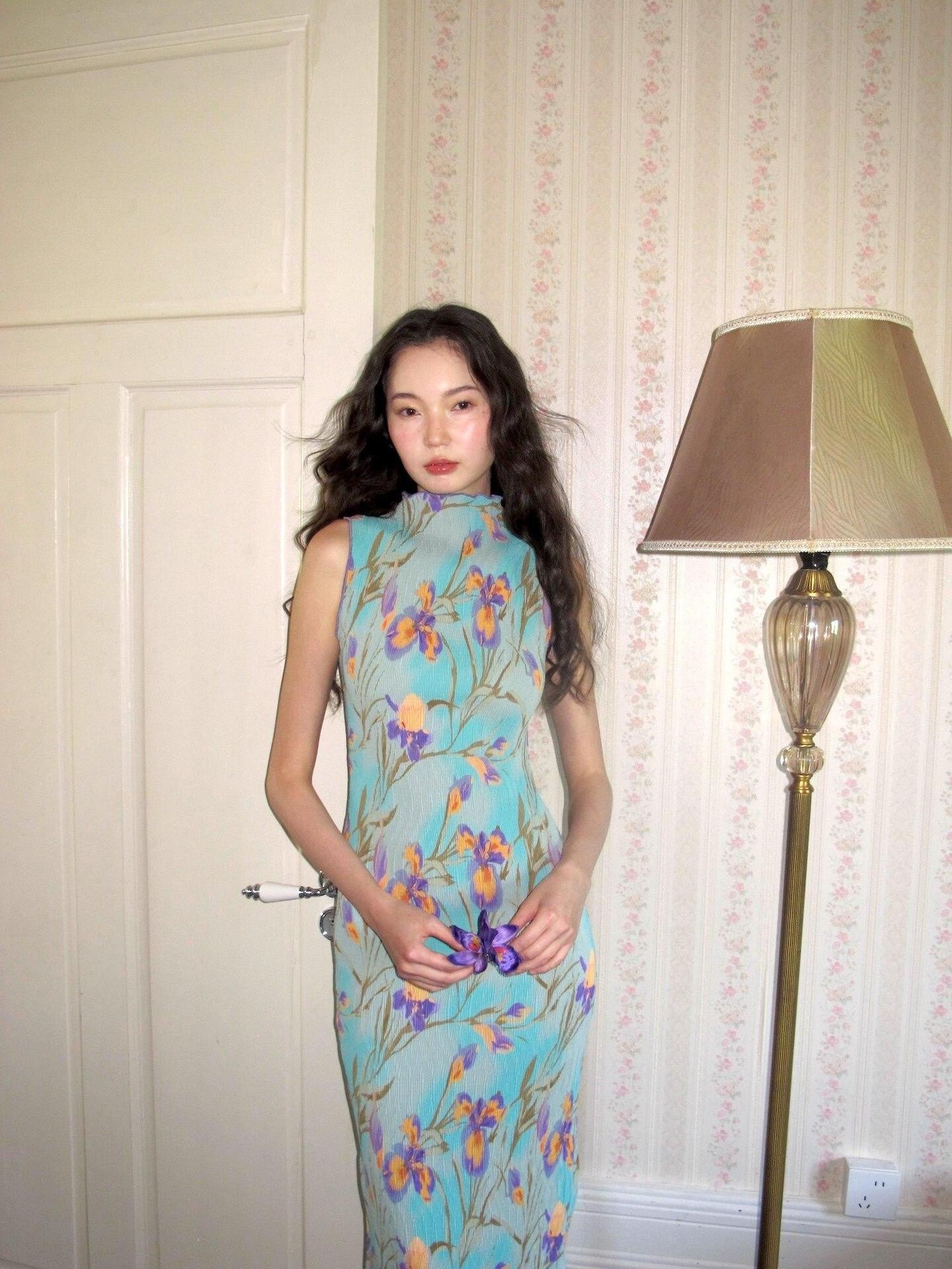 9rotic Mint Green Sleeveless Pleated Iris Print Women&