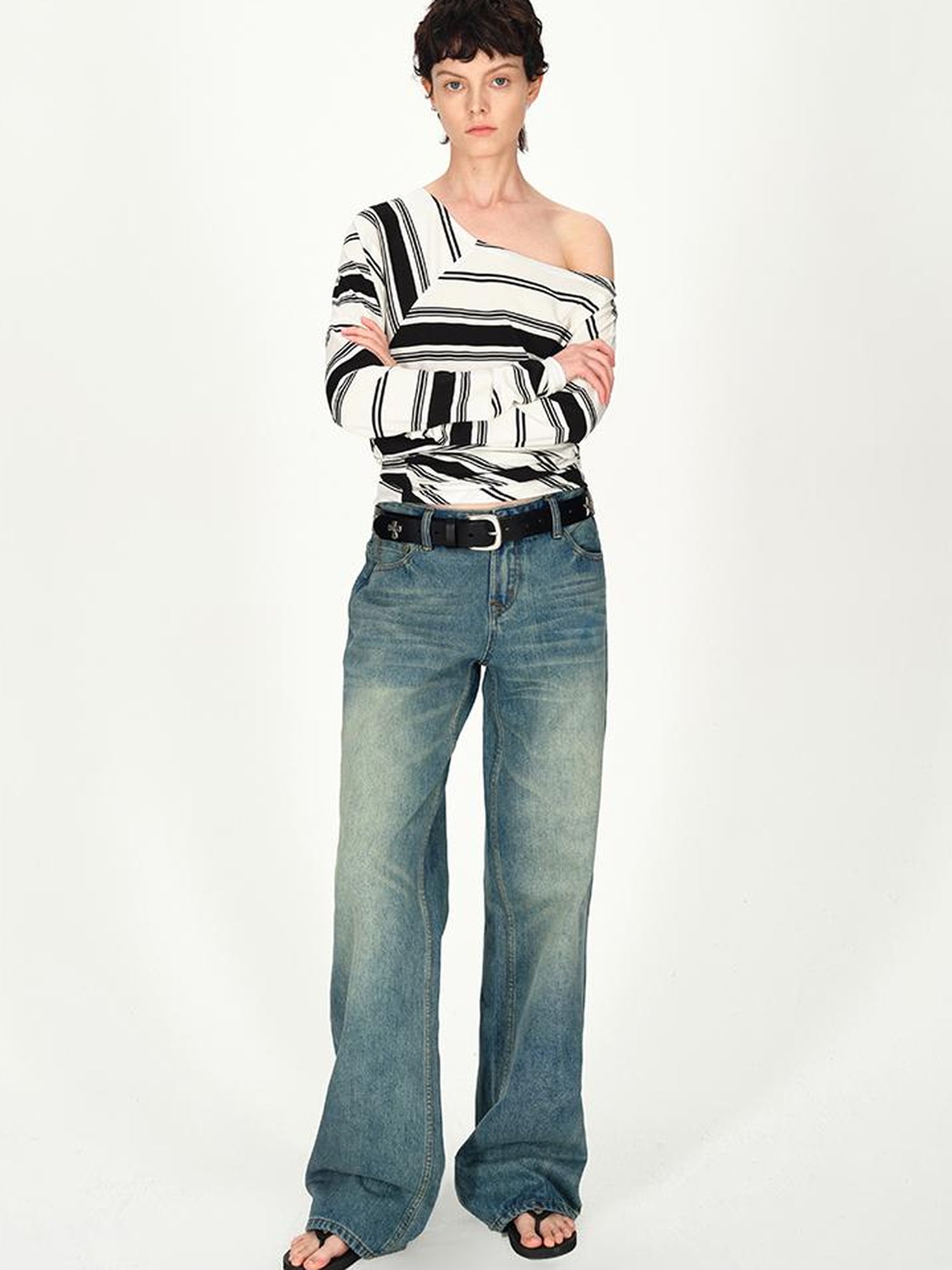 AFTADAWN Asymmetric Cut Lyocell Off Shoulder Top