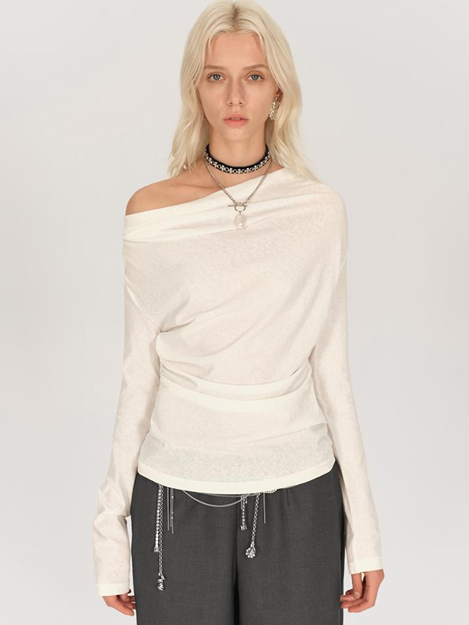AFTADAWN Asymmetric Draped Back Chain Detail Tunic Top