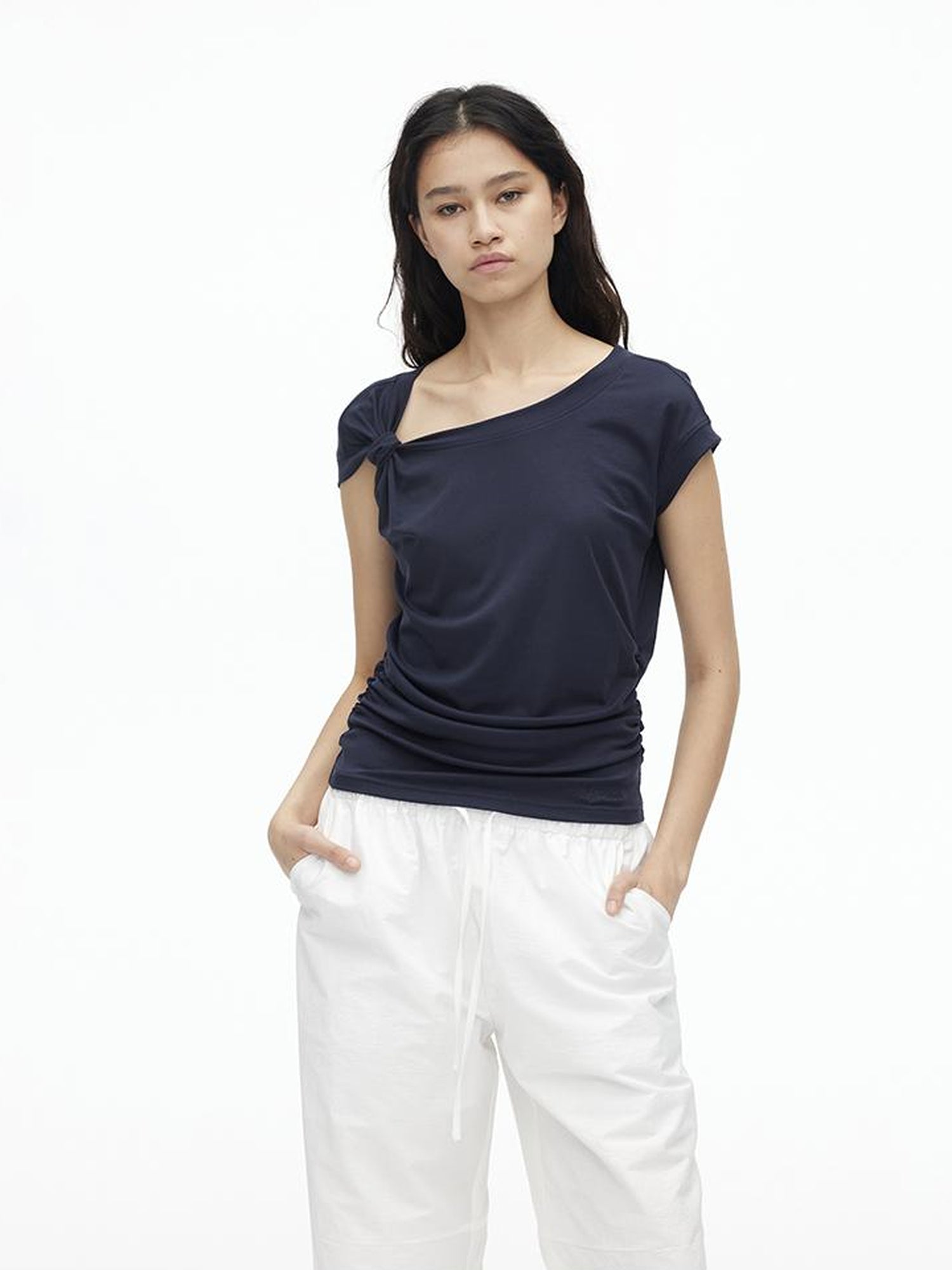 AFTADAWN Asymmetric Knot Shoulder Lyocell Slim Tee
