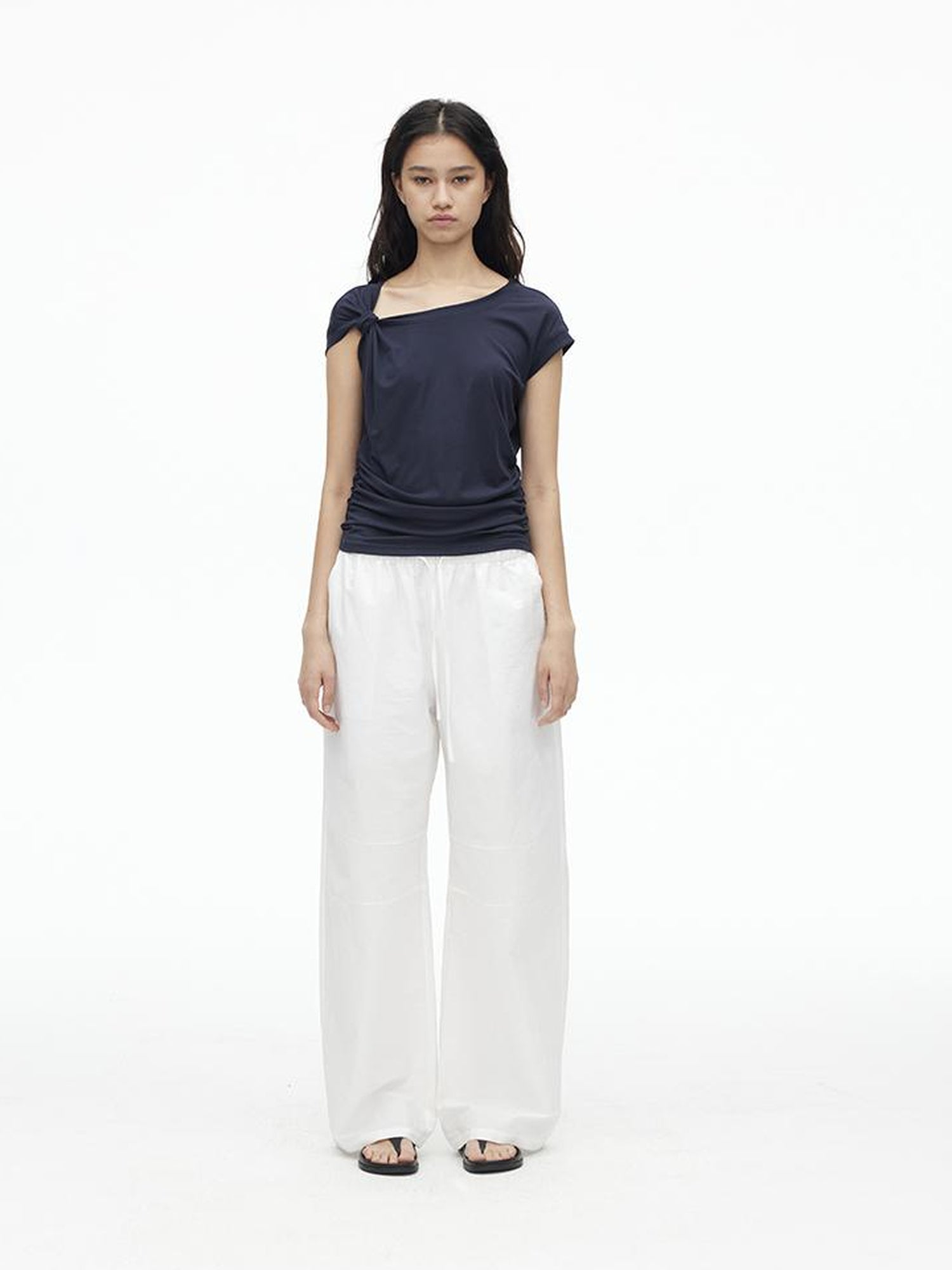 AFTADAWN Asymmetric Knot Shoulder Lyocell Slim Tee