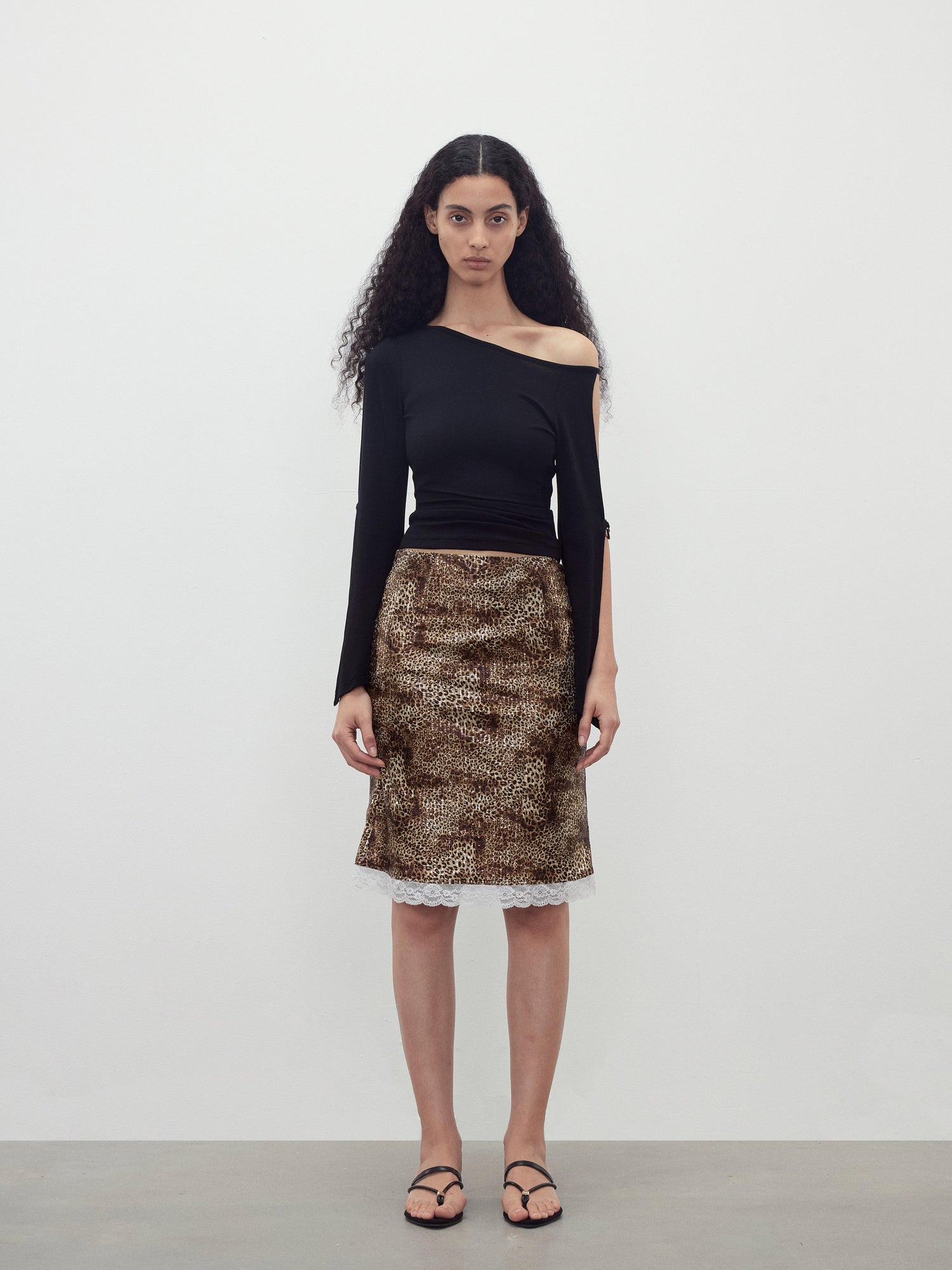 AFTADAWN Asymmetric Off Shoulder Merino Wool Top With Wood Ring Sleeve Detail