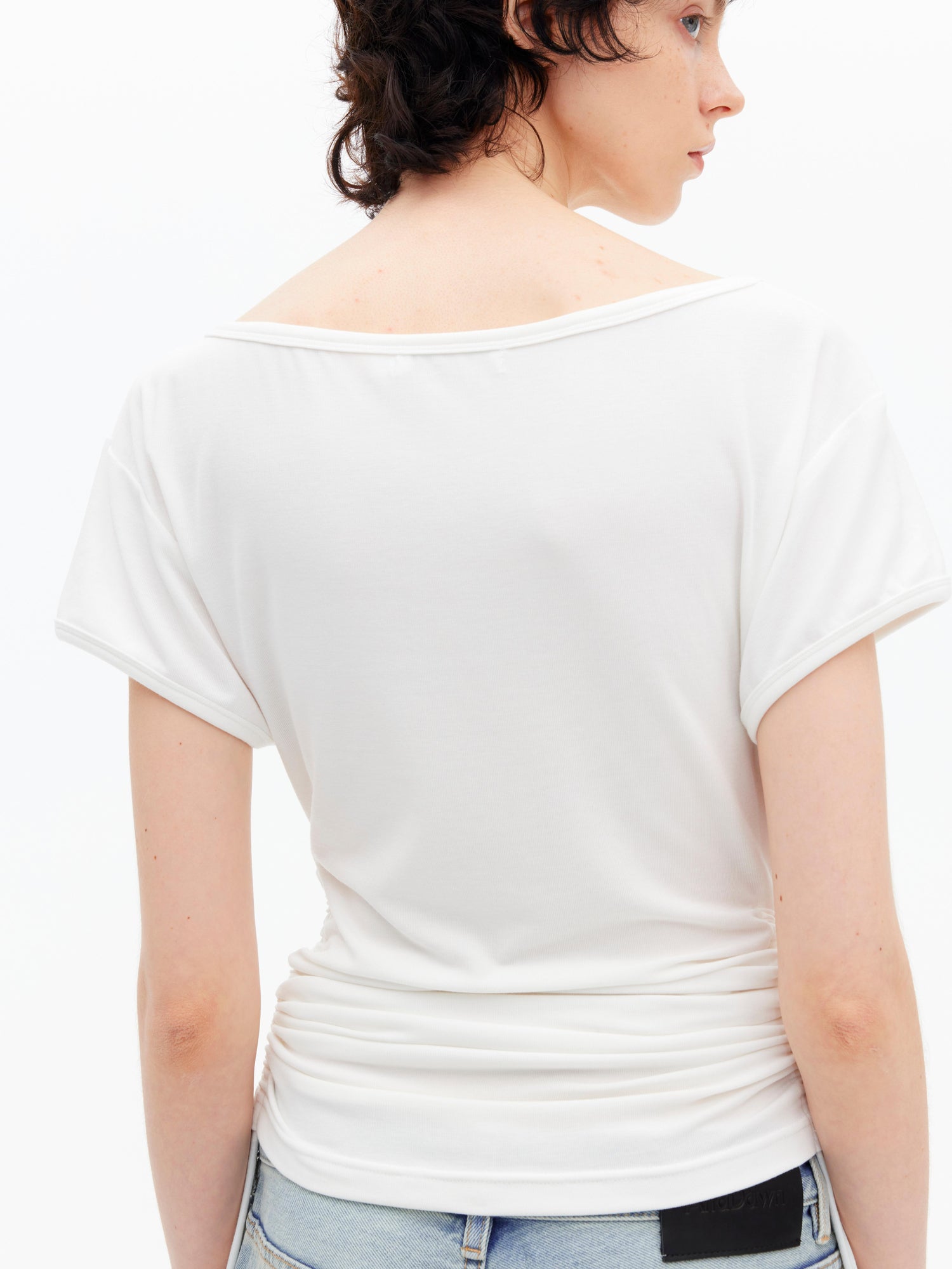 AFTADAWN Asymmetric Shoulder Lyocell Top Black White