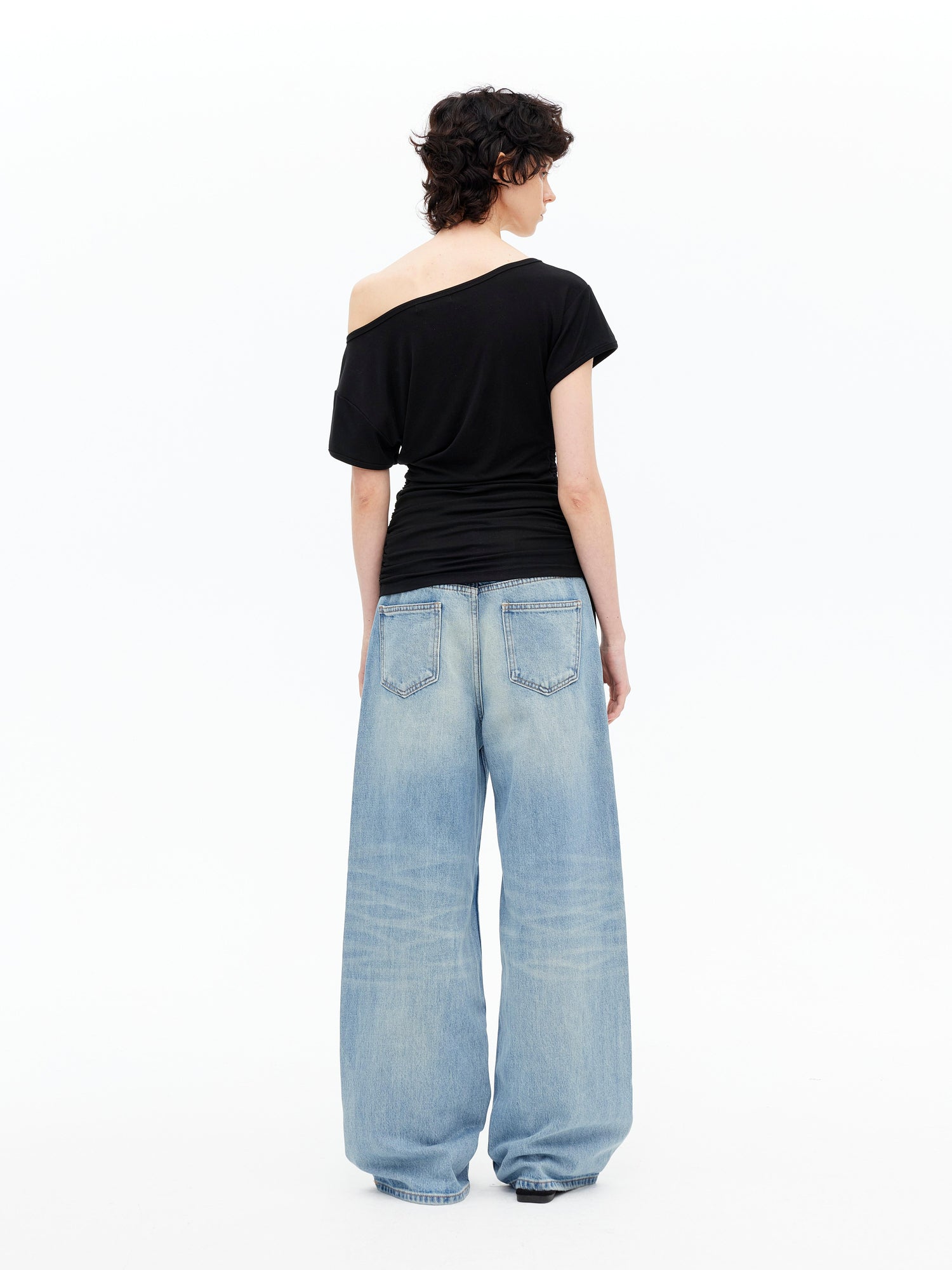 AFTADAWN Asymmetric Shoulder Lyocell Top Black White