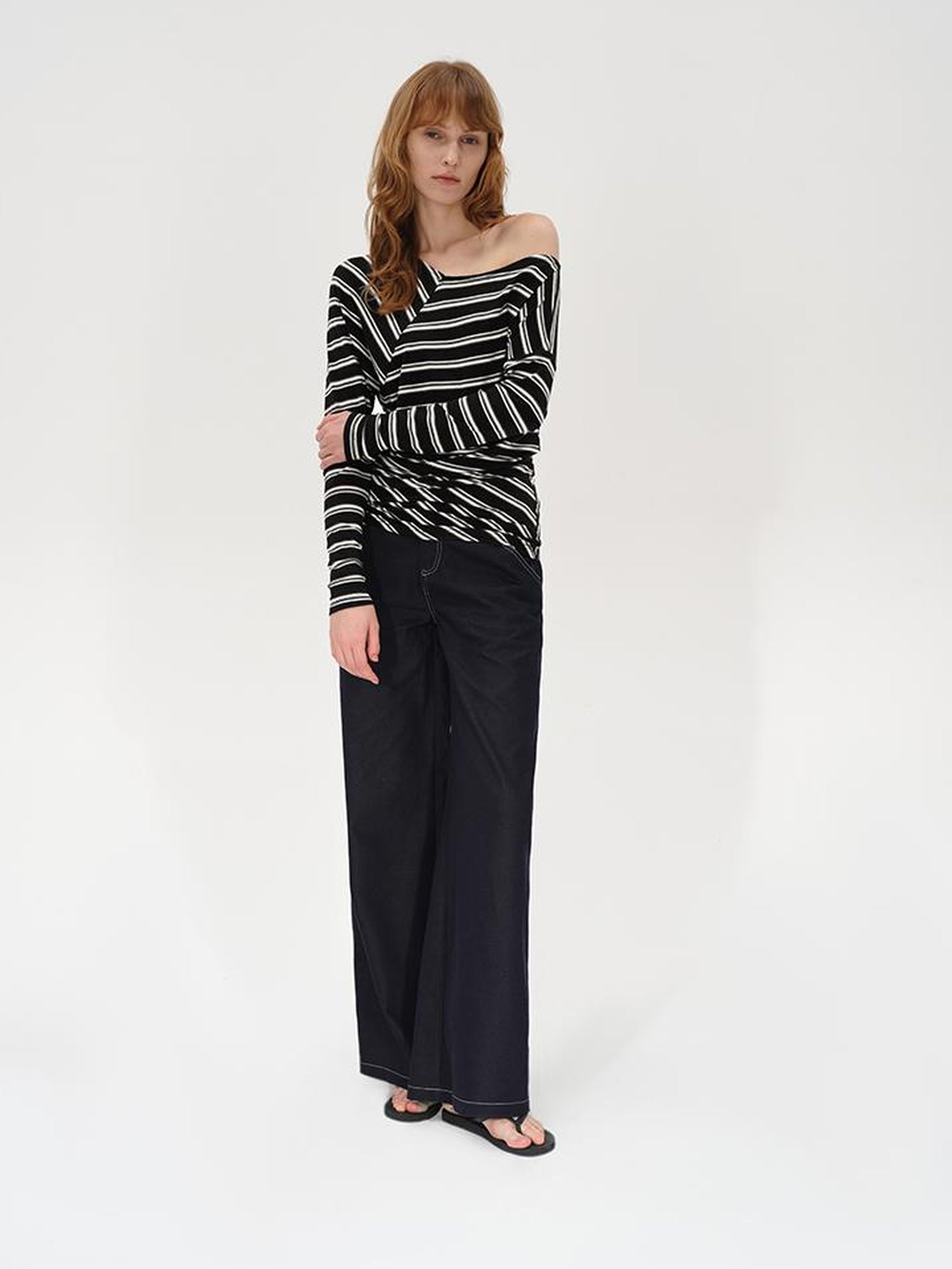 AFTADAWN Asymmetric Slash Neck Stripe Long Sleeve T-shirt