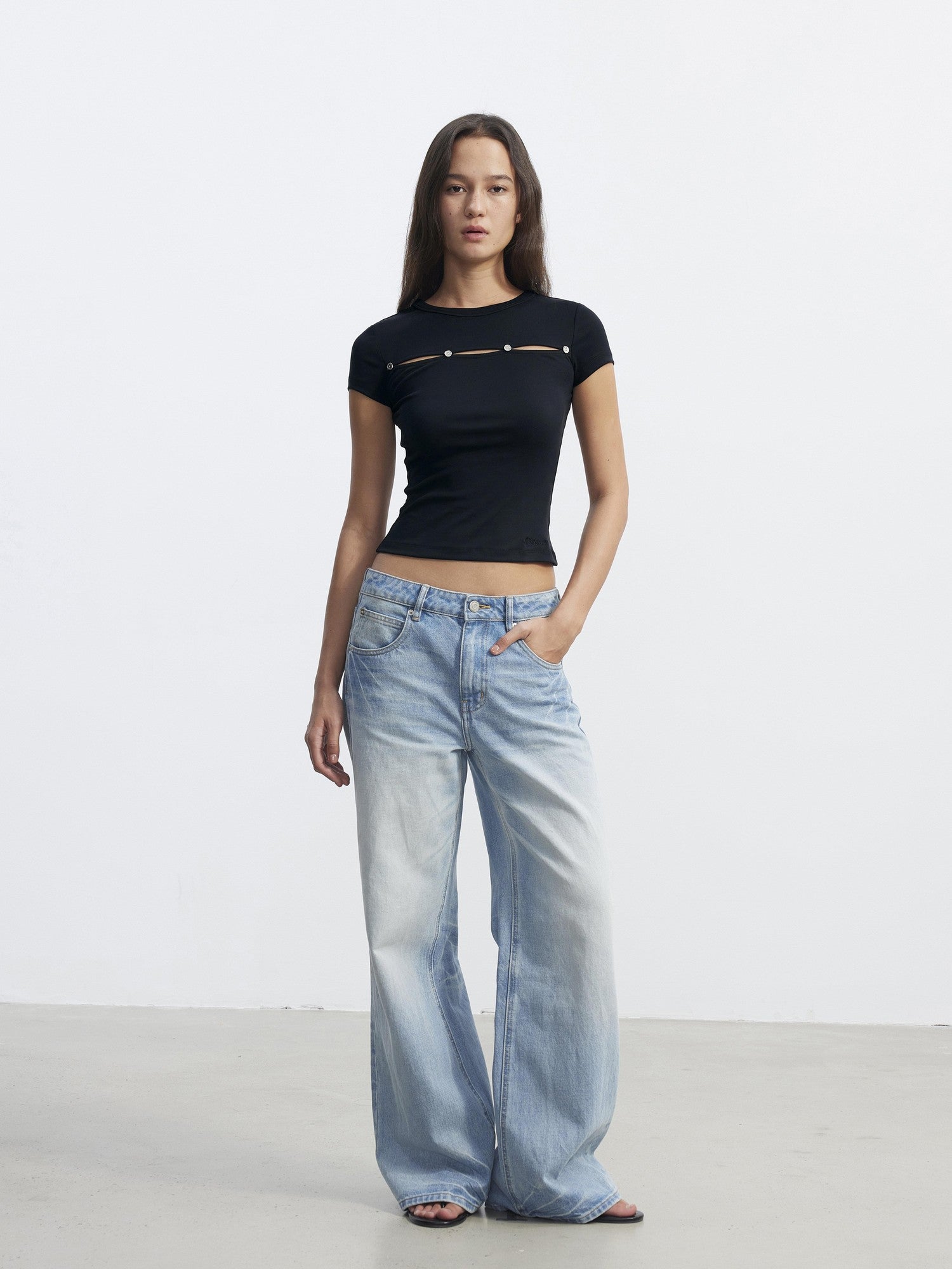 AFTADAWN Black Metal Button Cutout Spliced Round Neck Women&