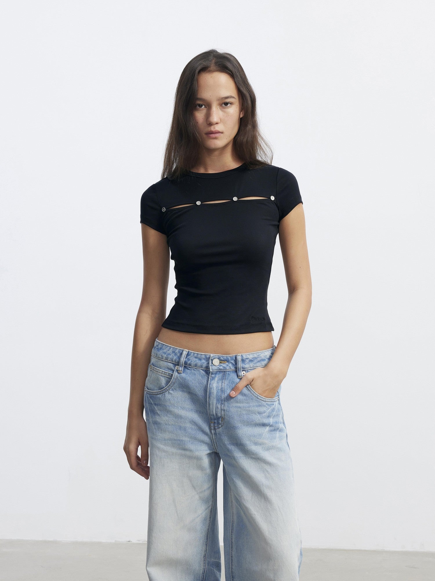 AFTADAWN Black Metal Button Cutout Spliced Round Neck Women&