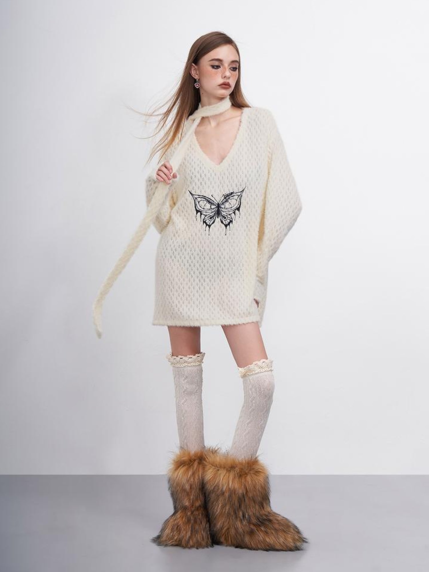 AFTADAWN Butterfly Embroidered V-Neck Sweater