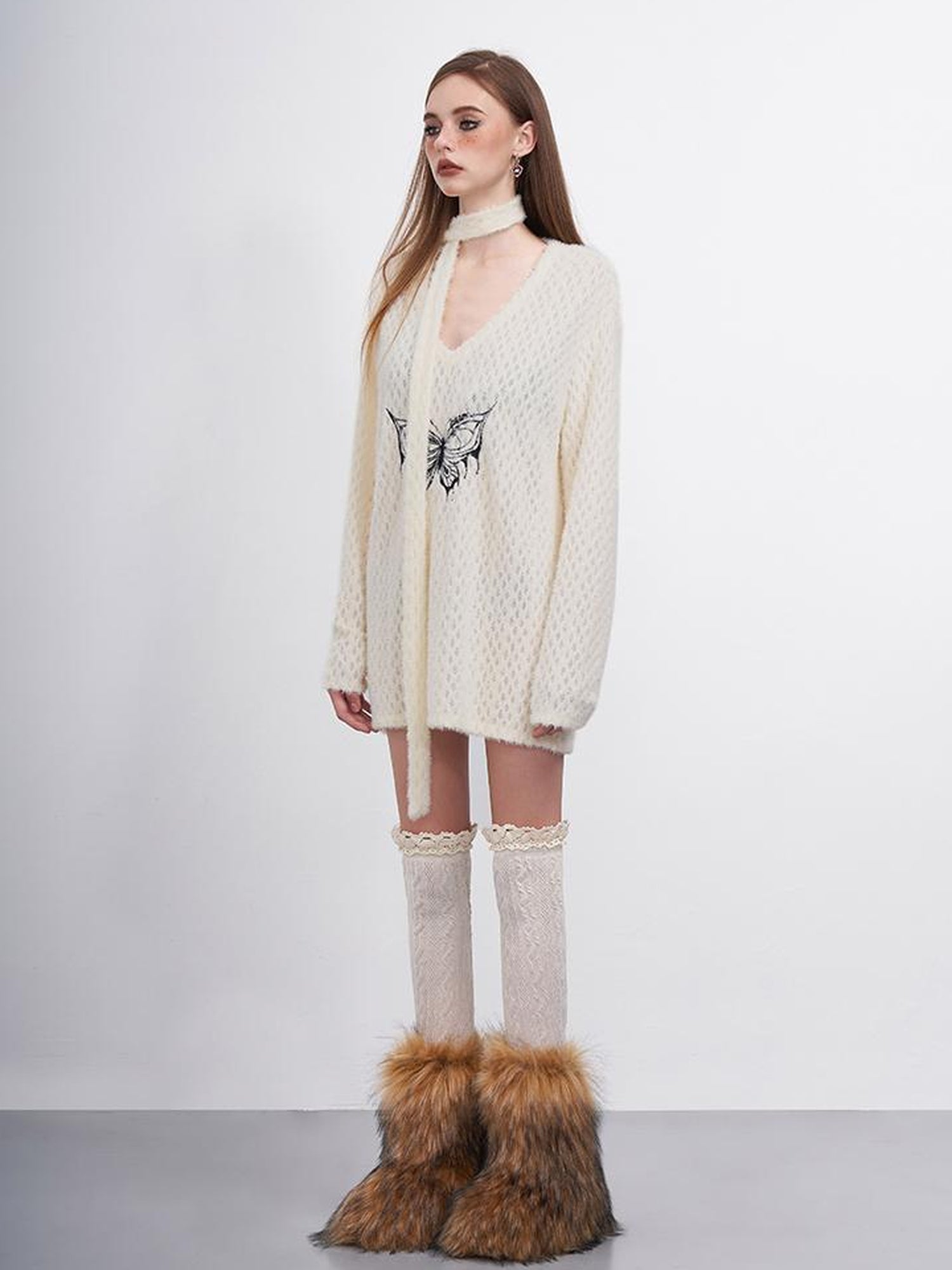 AFTADAWN Butterfly Embroidered V-Neck Sweater