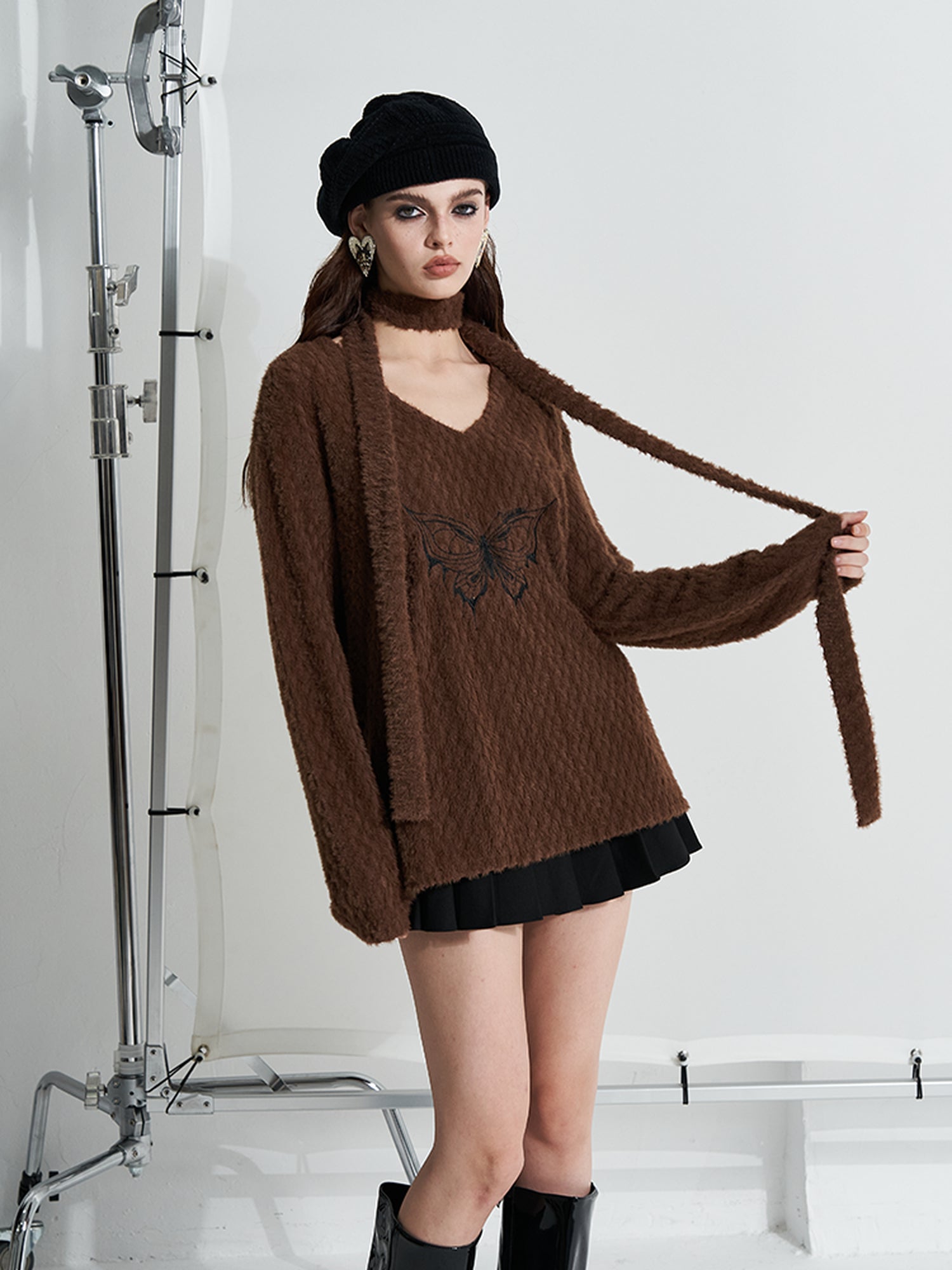 AFTADAWN Butterfly Embroidered V-Neck Sweater