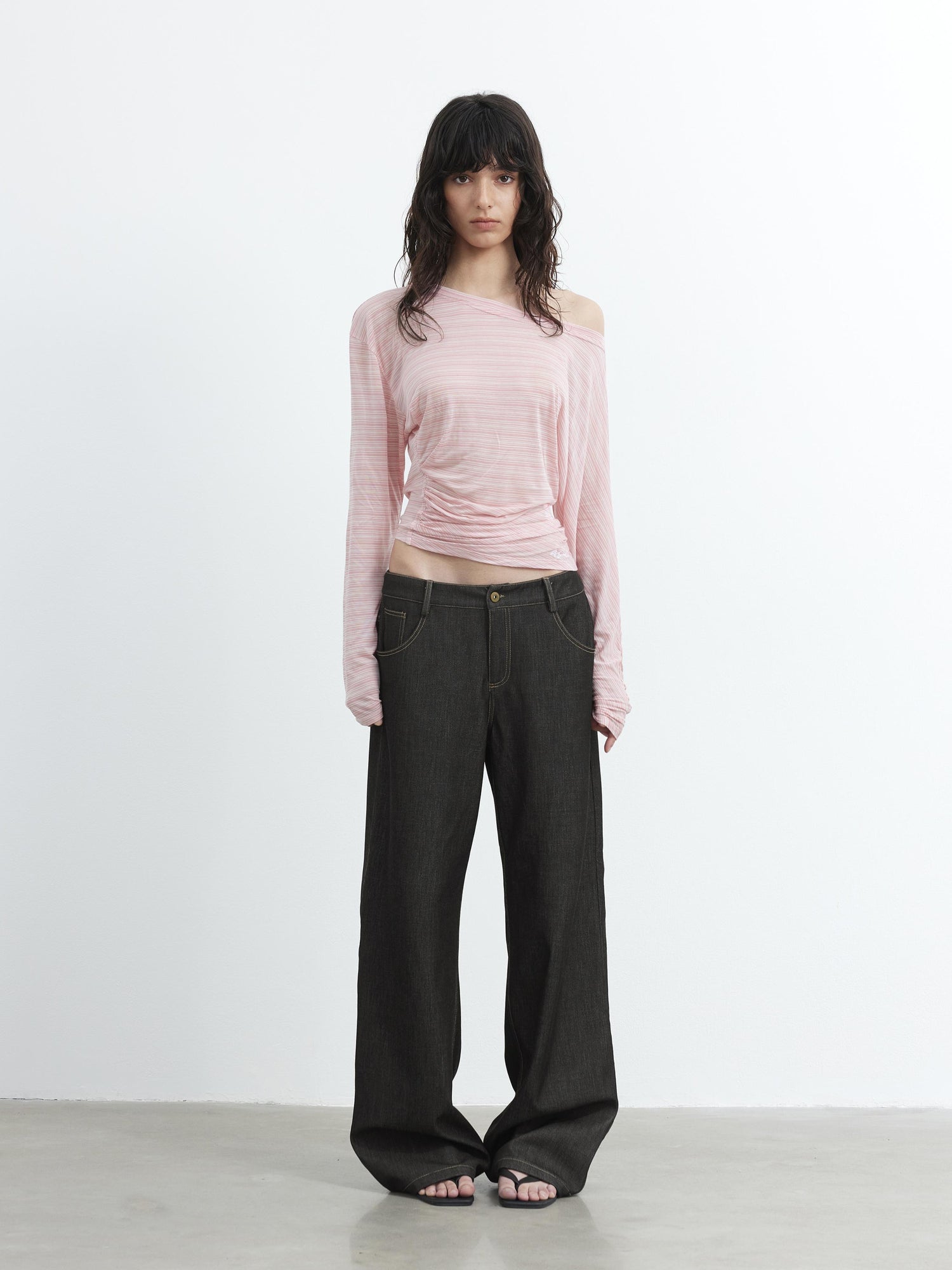 AFTADAWN Cool Sense Asymmetrical Pleated Stripe V-neck T-shirt Long Sleeve