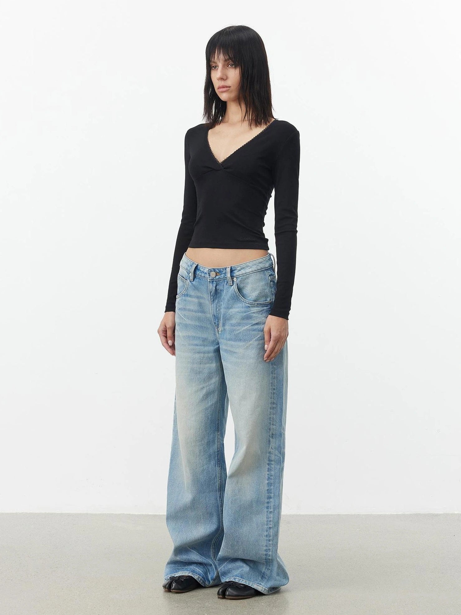 AFTADAWN Cross V-neck Lace Trimmed Stretch Top T-shirt