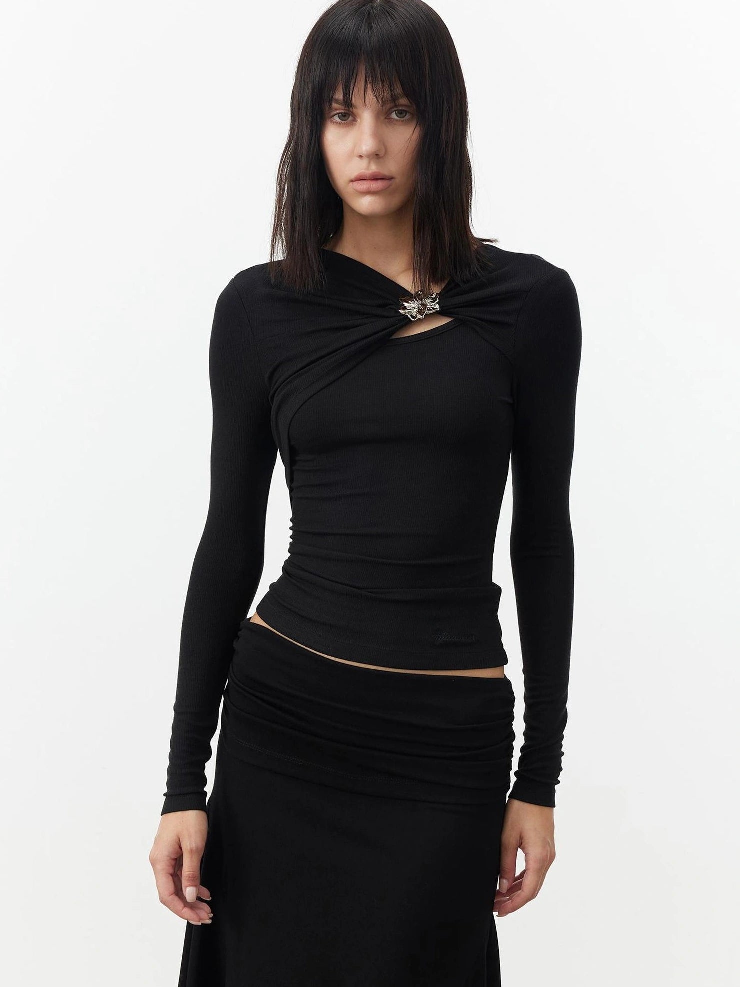 AFTADAWN Deconstructed Merino Wool Top With Pleats Metallic Floral Clasp T-shirt