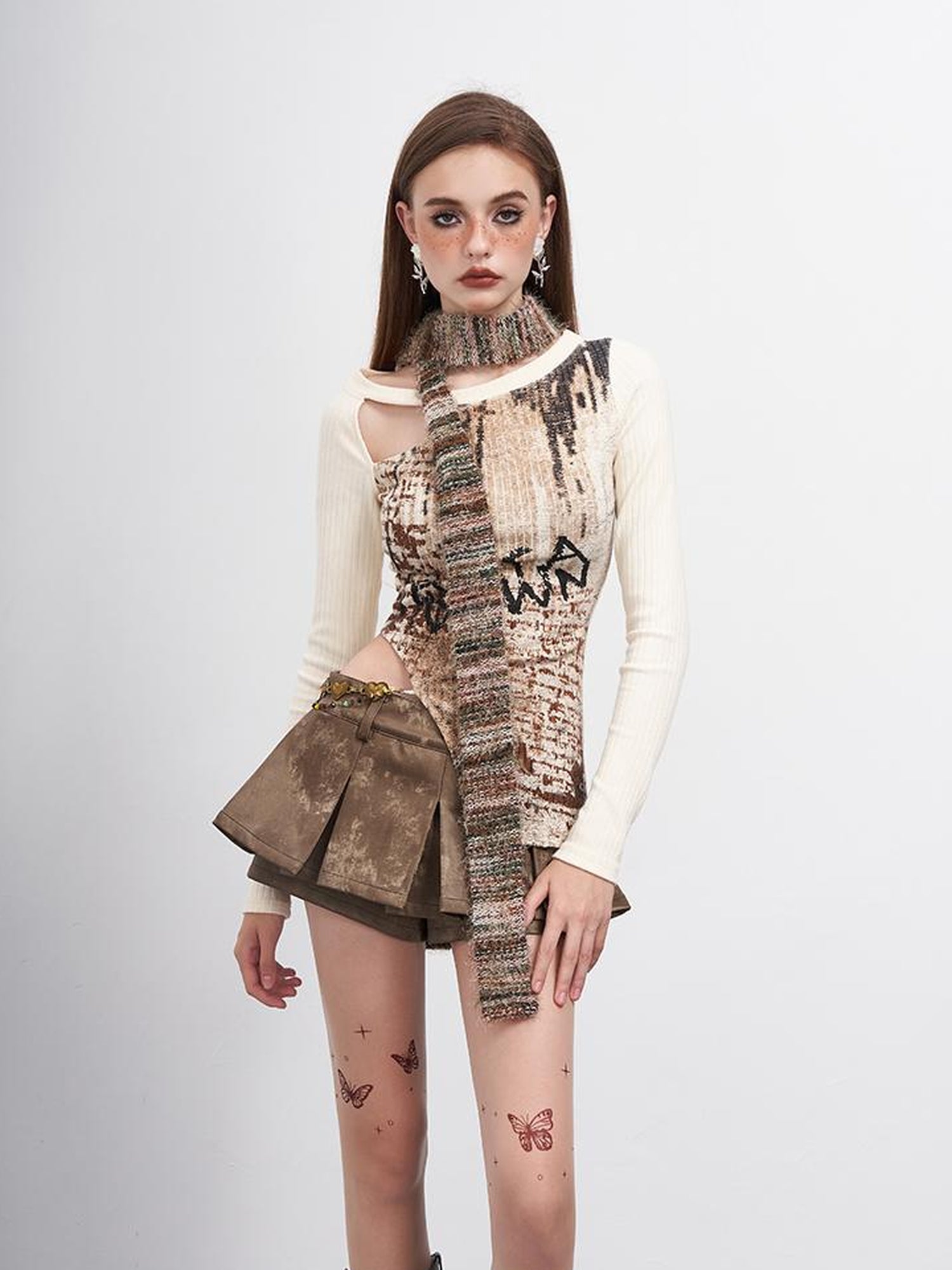 AFTADAWN Distressed Print Asymmetric Hem Detachable Chain Top