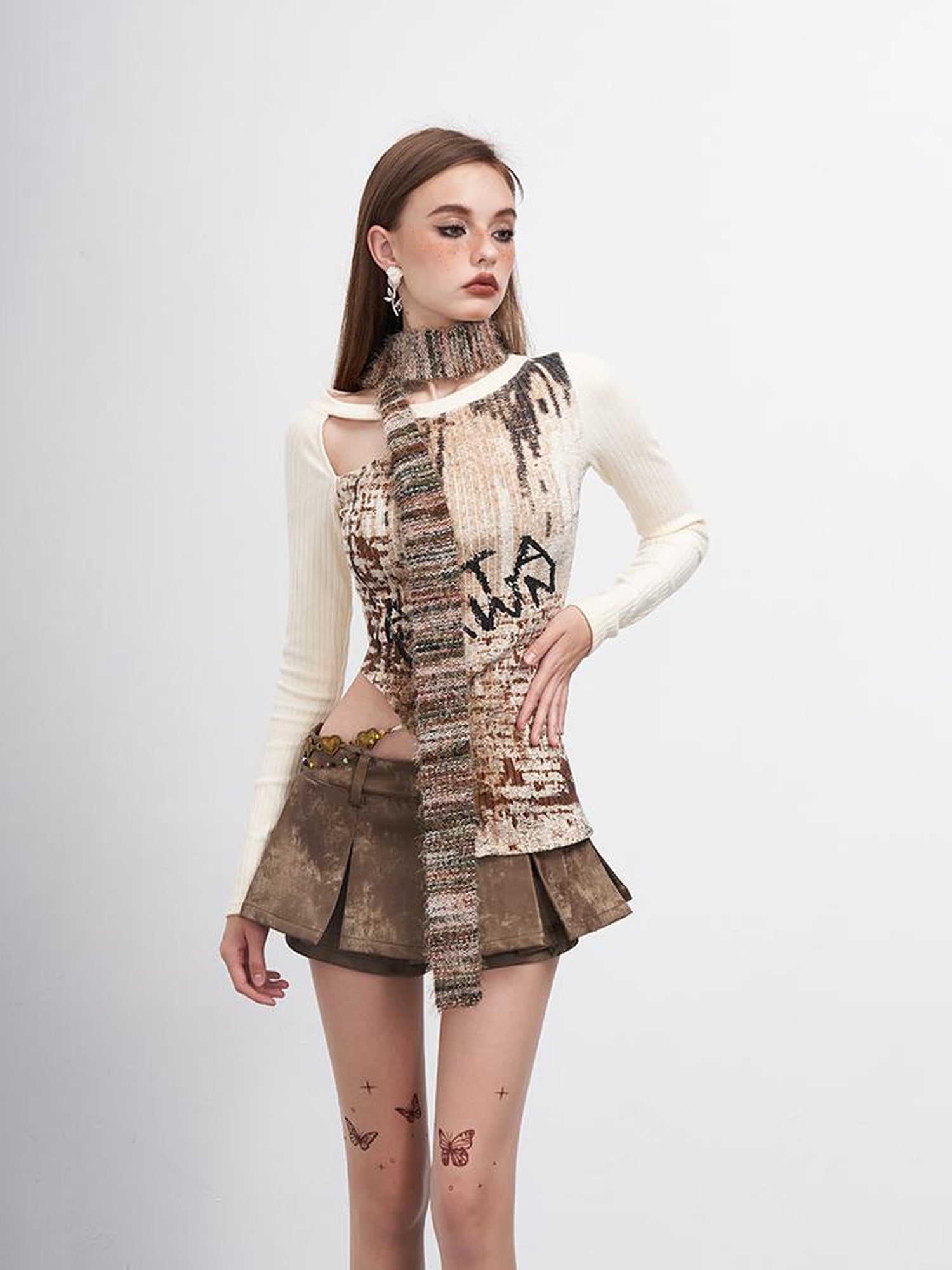 AFTADAWN Distressed Print Asymmetric Hem Detachable Chain Top