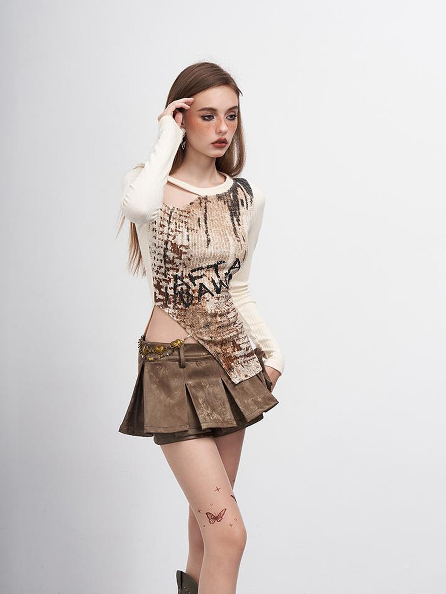 AFTADAWN Distressed Print Asymmetric Hem Detachable Chain Top