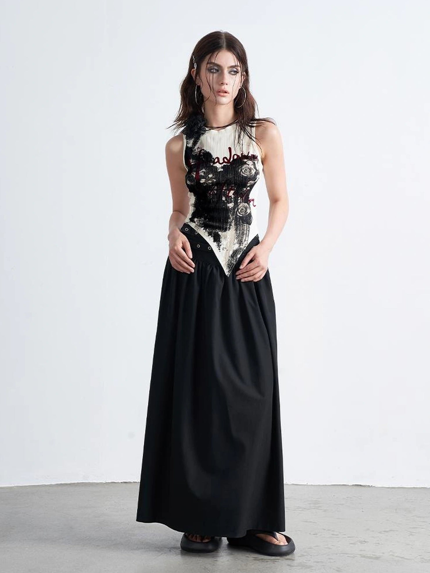 AFTADAWN Distressed Rose Hand Painted Camisole T-shirt