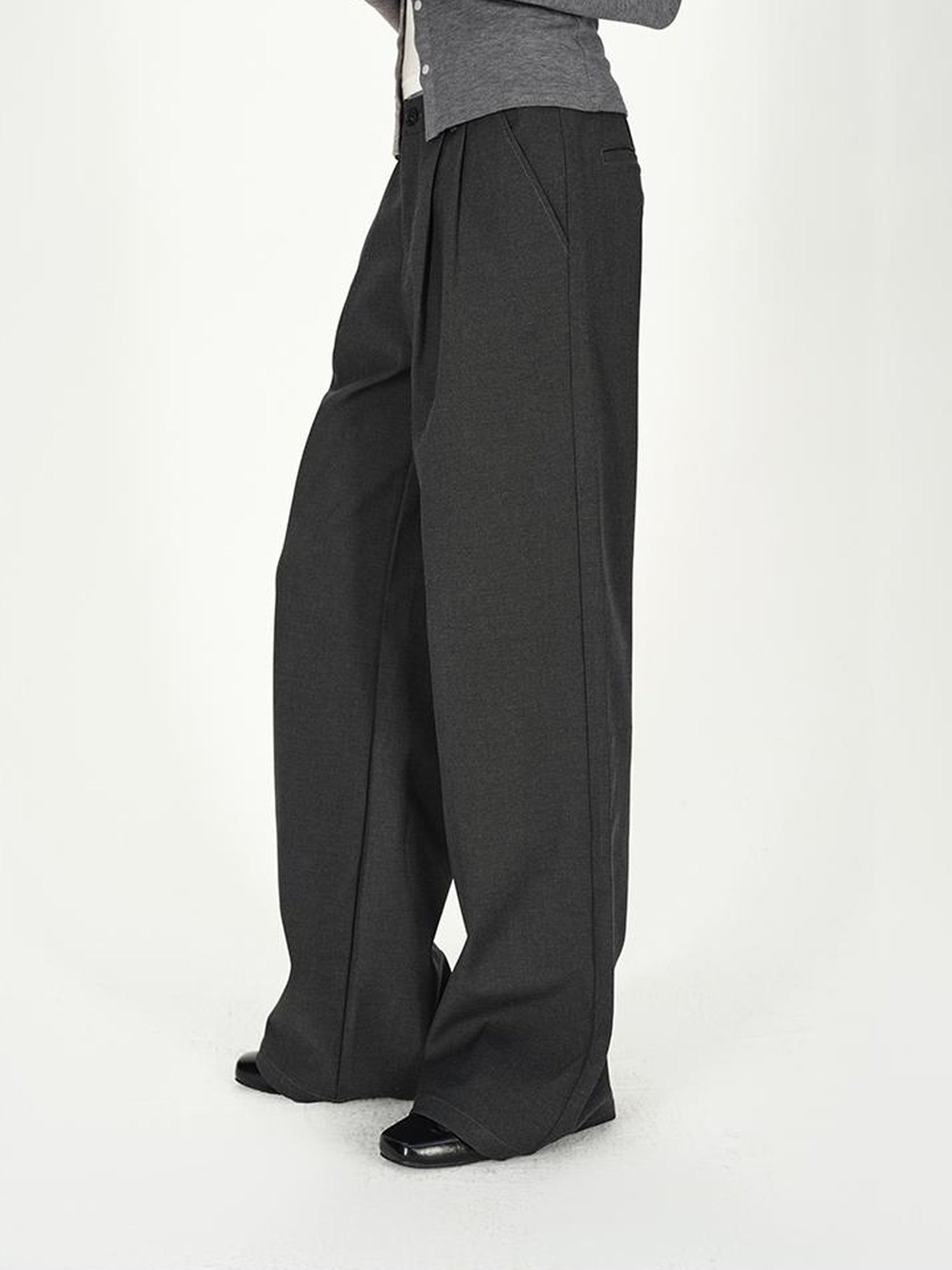 AFTADAWN Double Pleat Low Rise Wide Leg Trousers