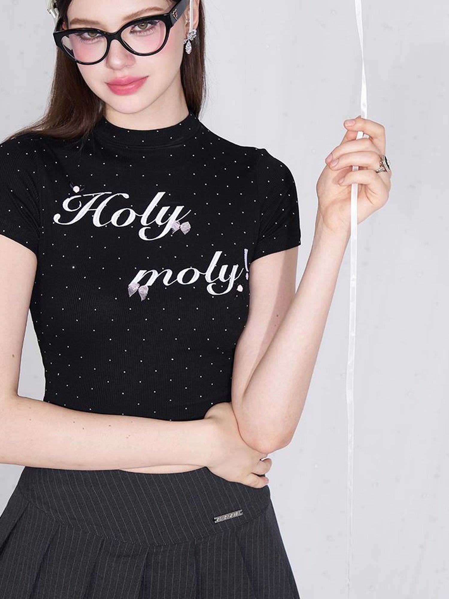 AFTADAWN Embroidered Rhinestone Lettering Cropped T-shirt