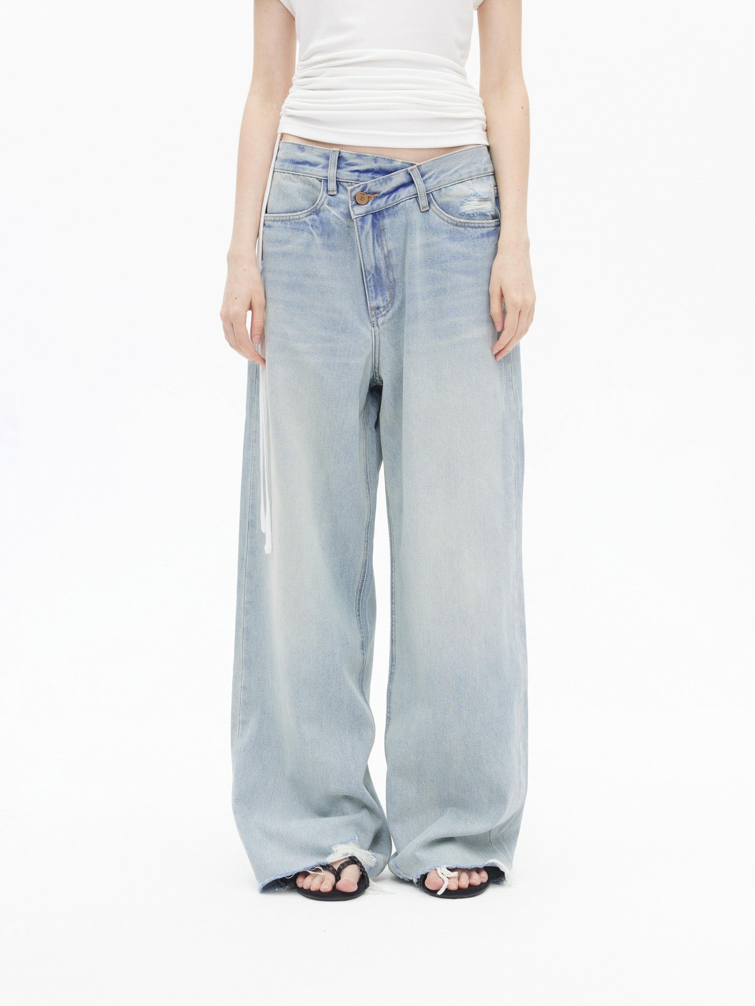 AFTADAWN Light Wash Ripped Low Rise Slanted Fly Women&