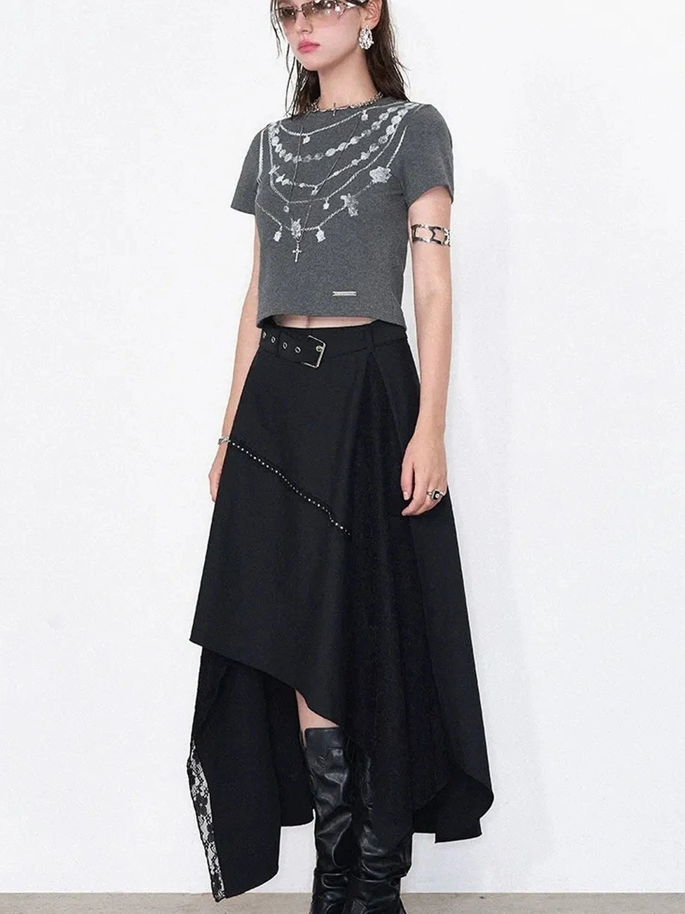 AFTADAWN Lost Necklace Print Tee Asymmetric Lace Skirt T-shirt