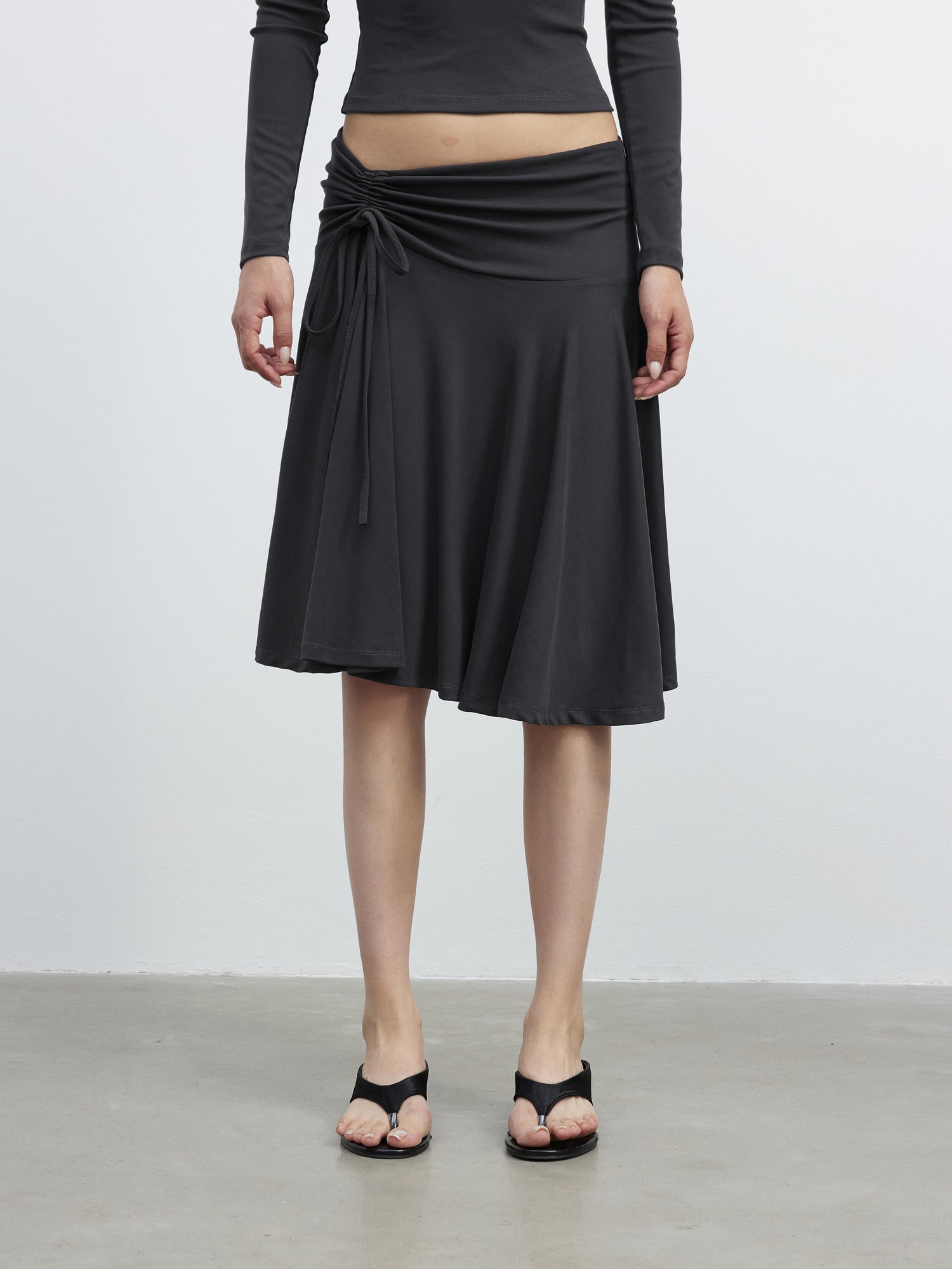 AFTADAWN Modal Asymmetric Knot Top & Pleated Skirt Set
V-Neck T-Shirt
Long-Sleeve Top
Knot Front Top
Asymmetric Hem Top
Pleated Midi Skirt
Wrap Skirt Set
Two-Piece Set
Casual Outfit
Women&