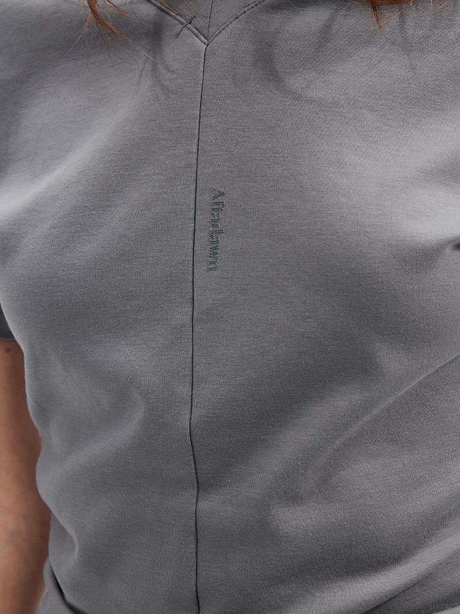 AFTADAWN Modal V-Neck Reversible Layered Waist T-Shirt