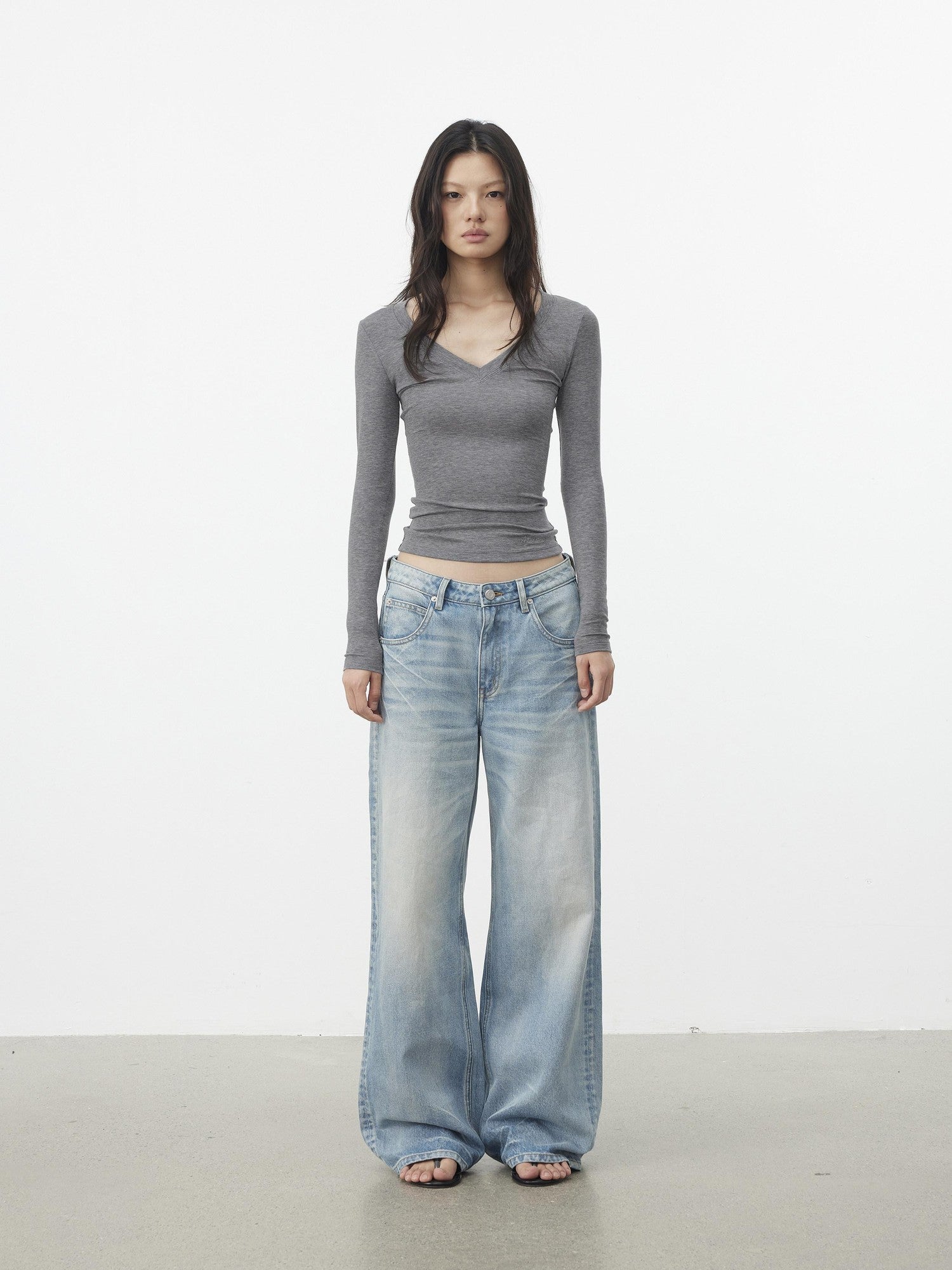 AFTADAWN Pleated V-neck Waist Cinch Women&