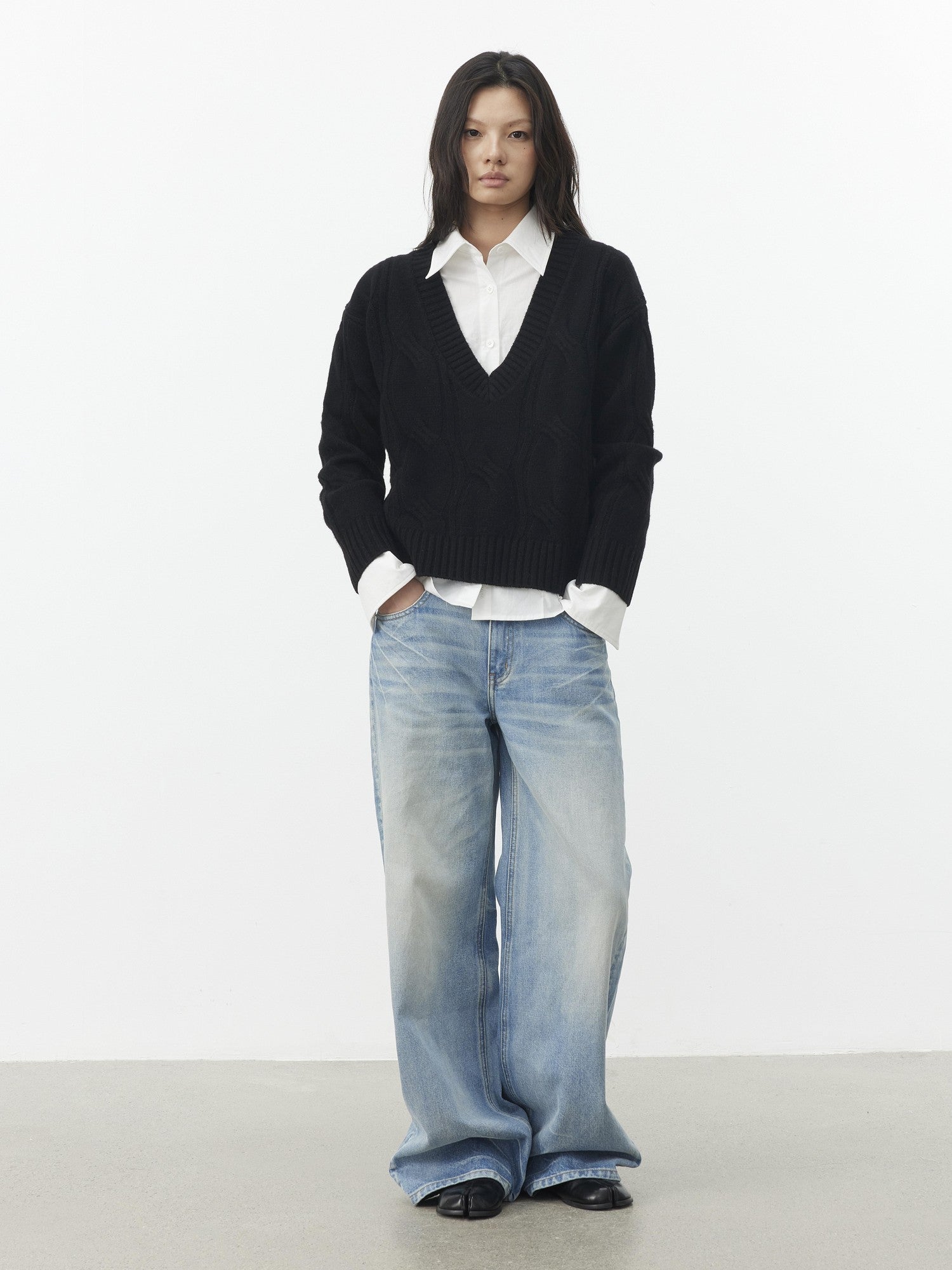 AFTADAWN Relaxed Thick Cable Knit V-neck Women&