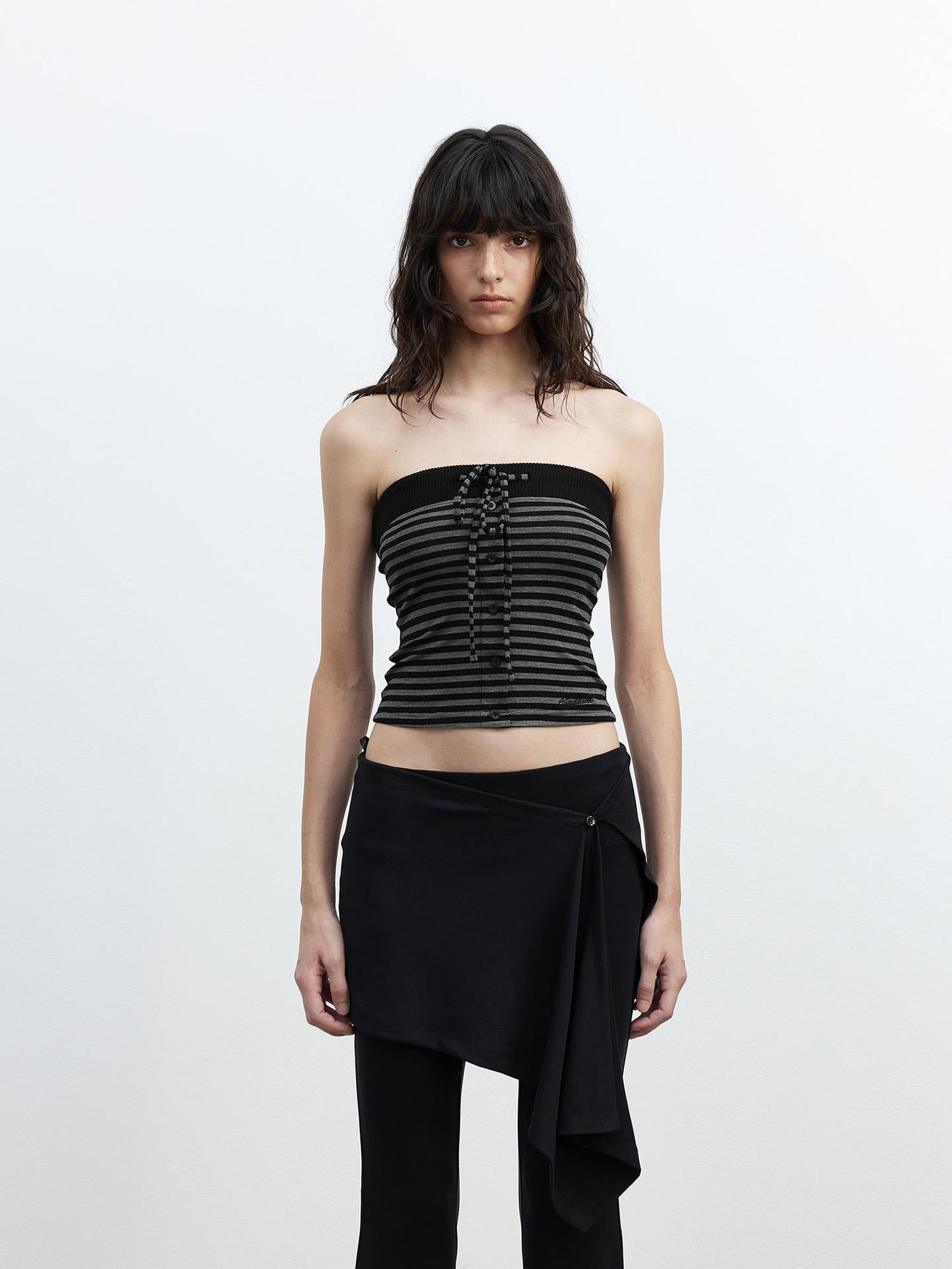 AFTADAWN Ribbed Knit Strapless Top With Contrast Trim And Tie Detail