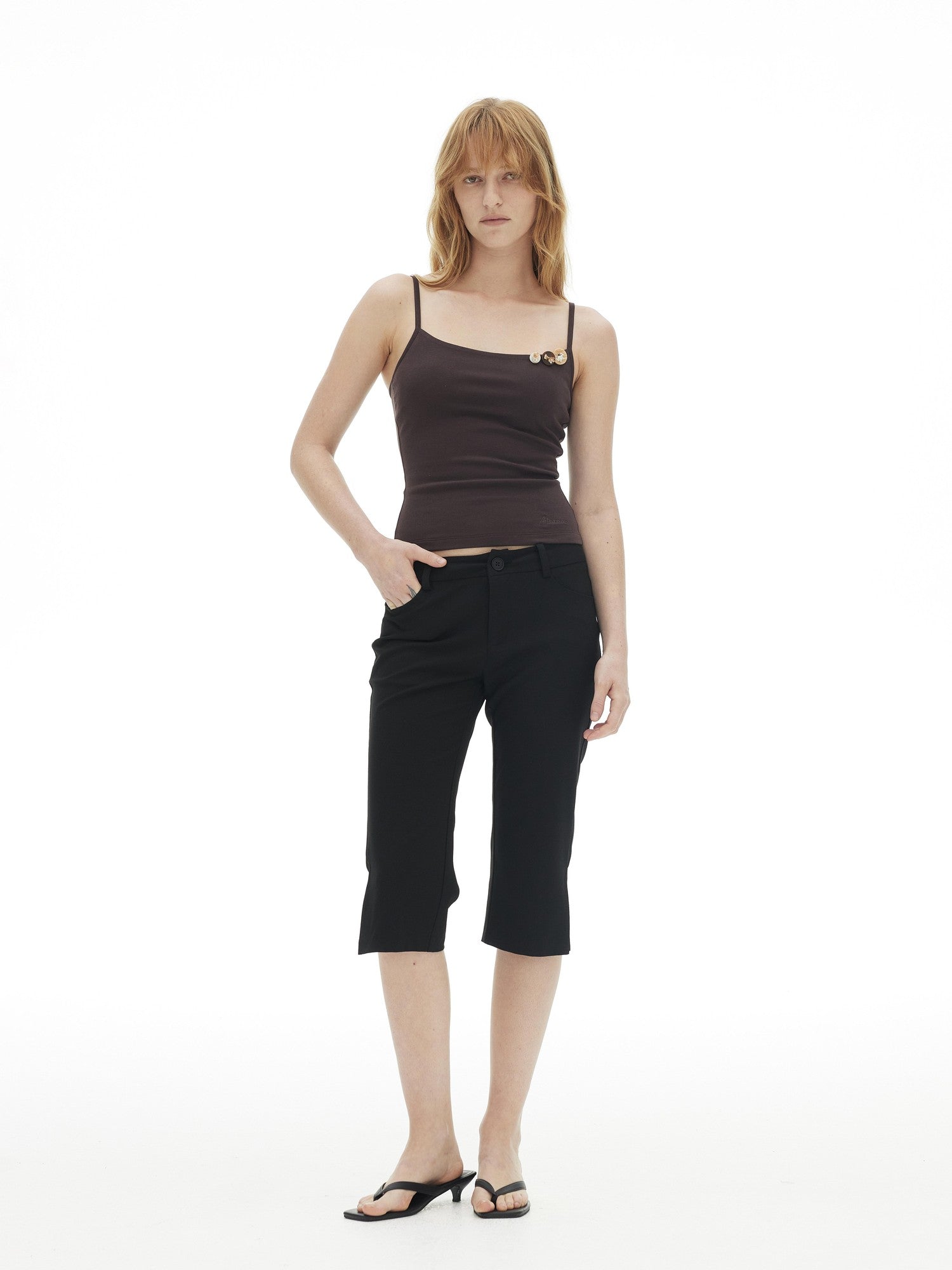 AFTADAWN Ribbed Three Button Thin Straps Cropped Women&