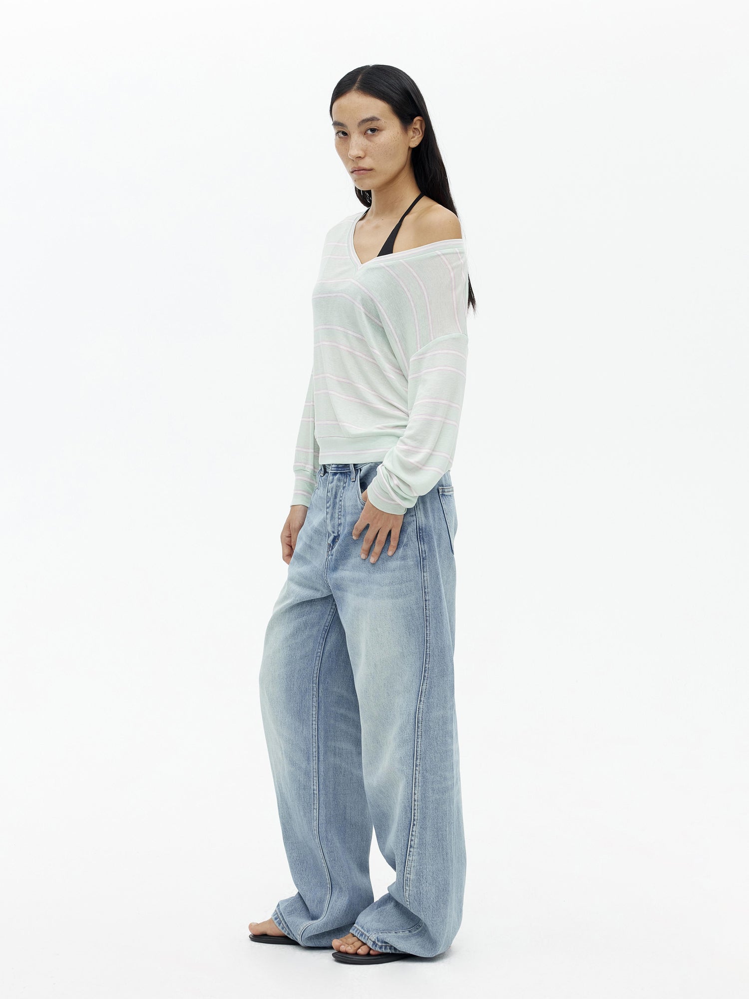 AFTADAWN Soft V-Neck Wool Blend Striped Top