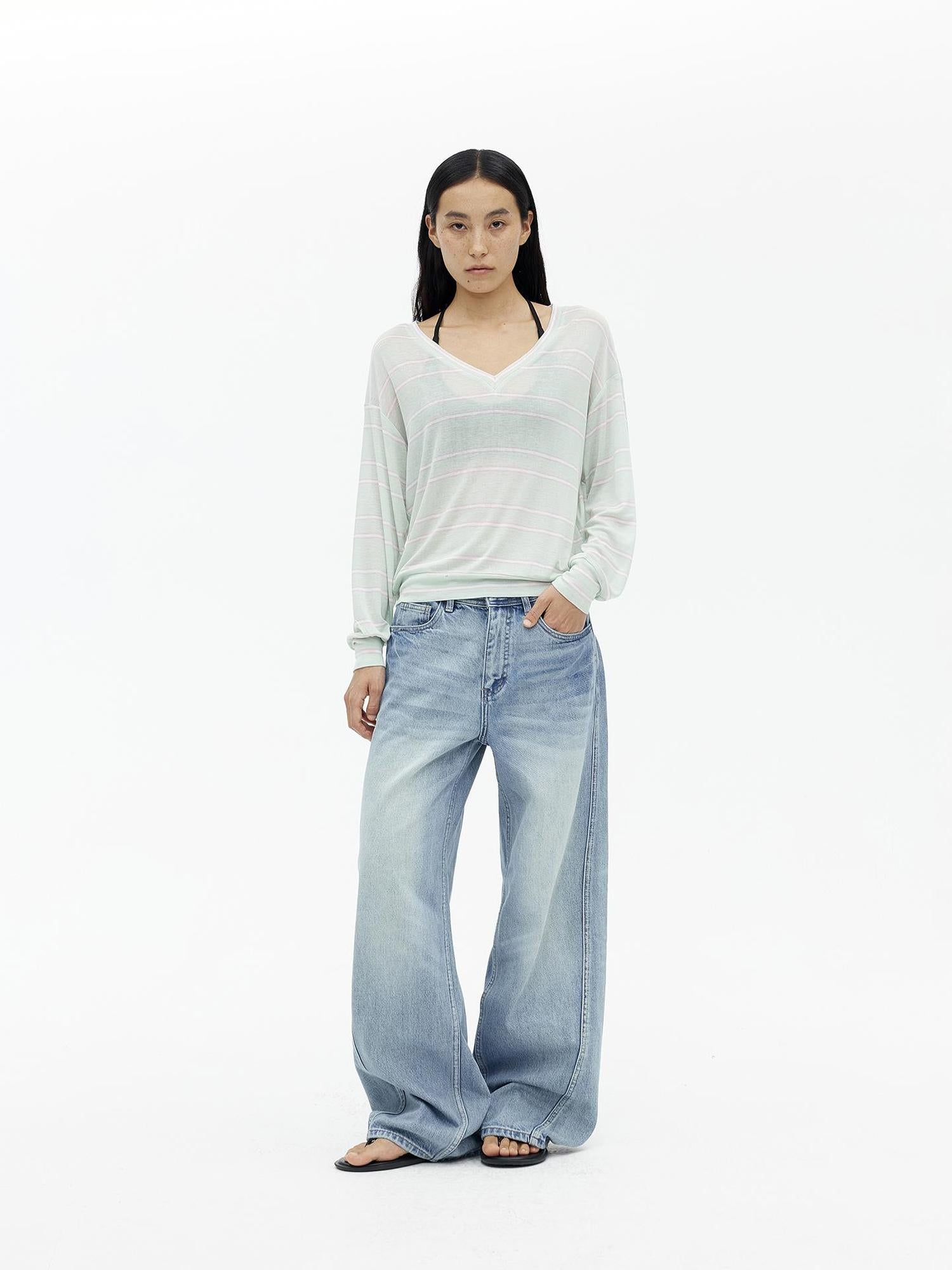 AFTADAWN Soft V-Neck Wool Blend Striped Top