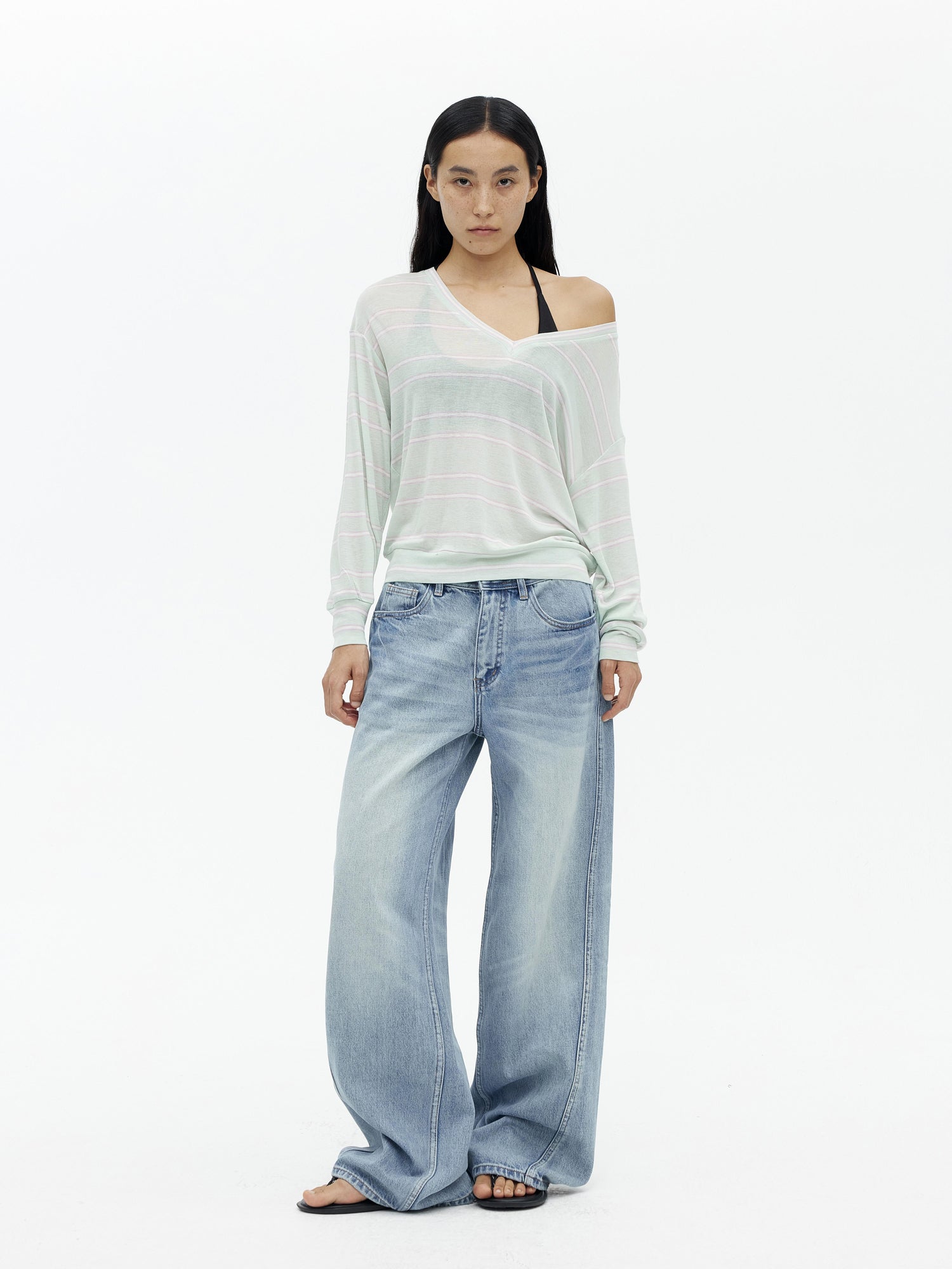 AFTADAWN Soft V-Neck Wool Blend Striped Top